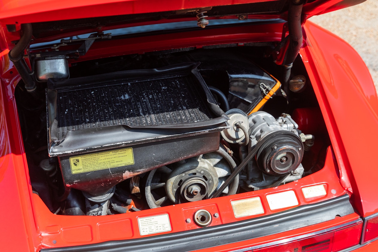 Détail Guardz Rouge - Guide de tuyau de voiture (4 Pack) : : Auto  et Moto