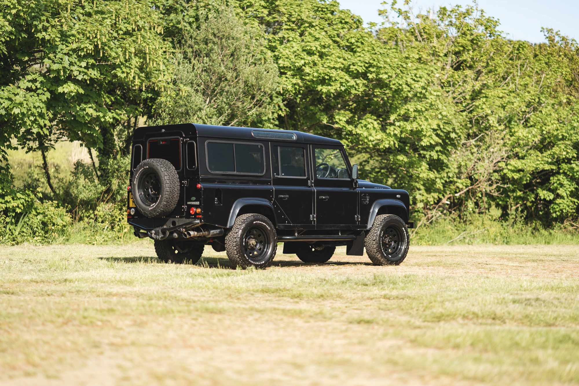 Land Rover Ls3 2009 LAND ROVER DEFENDER 110 - LS3 V8