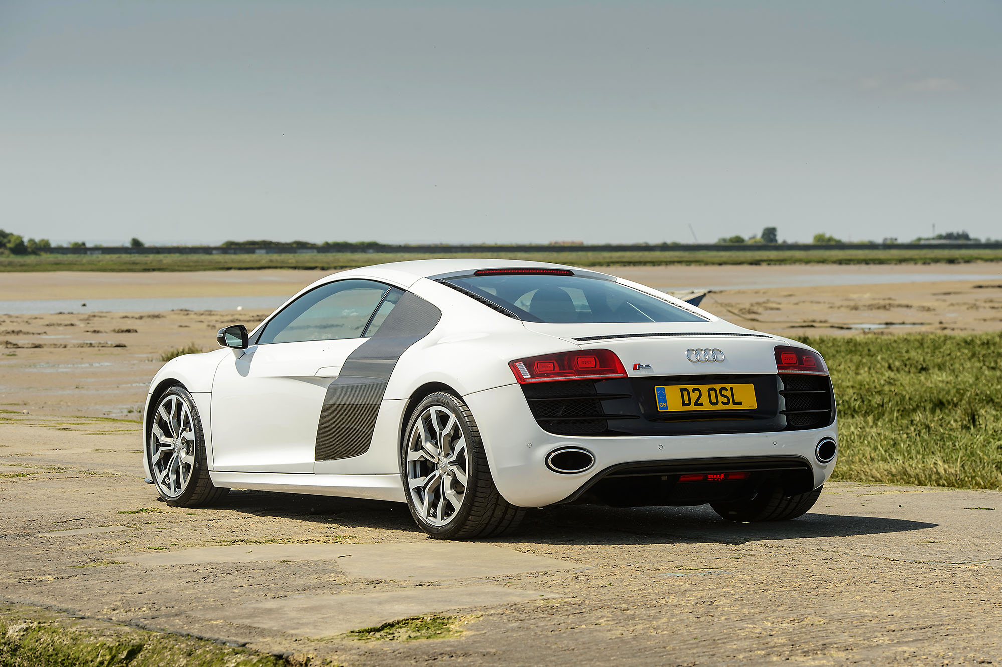 2009 AUDI R8 V8 MANUAL