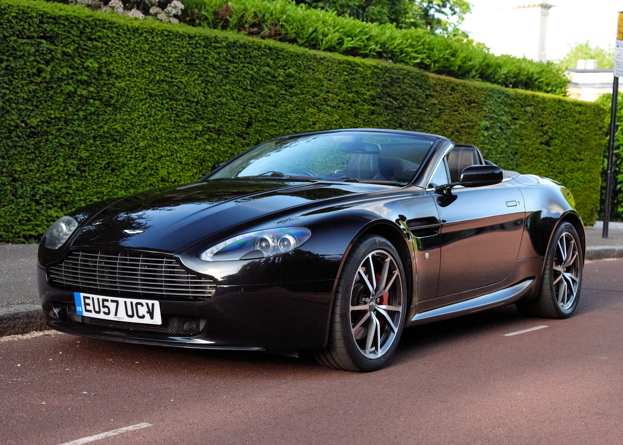 2007 ASTON MARTIN V8 VANTAGE ROADSTER