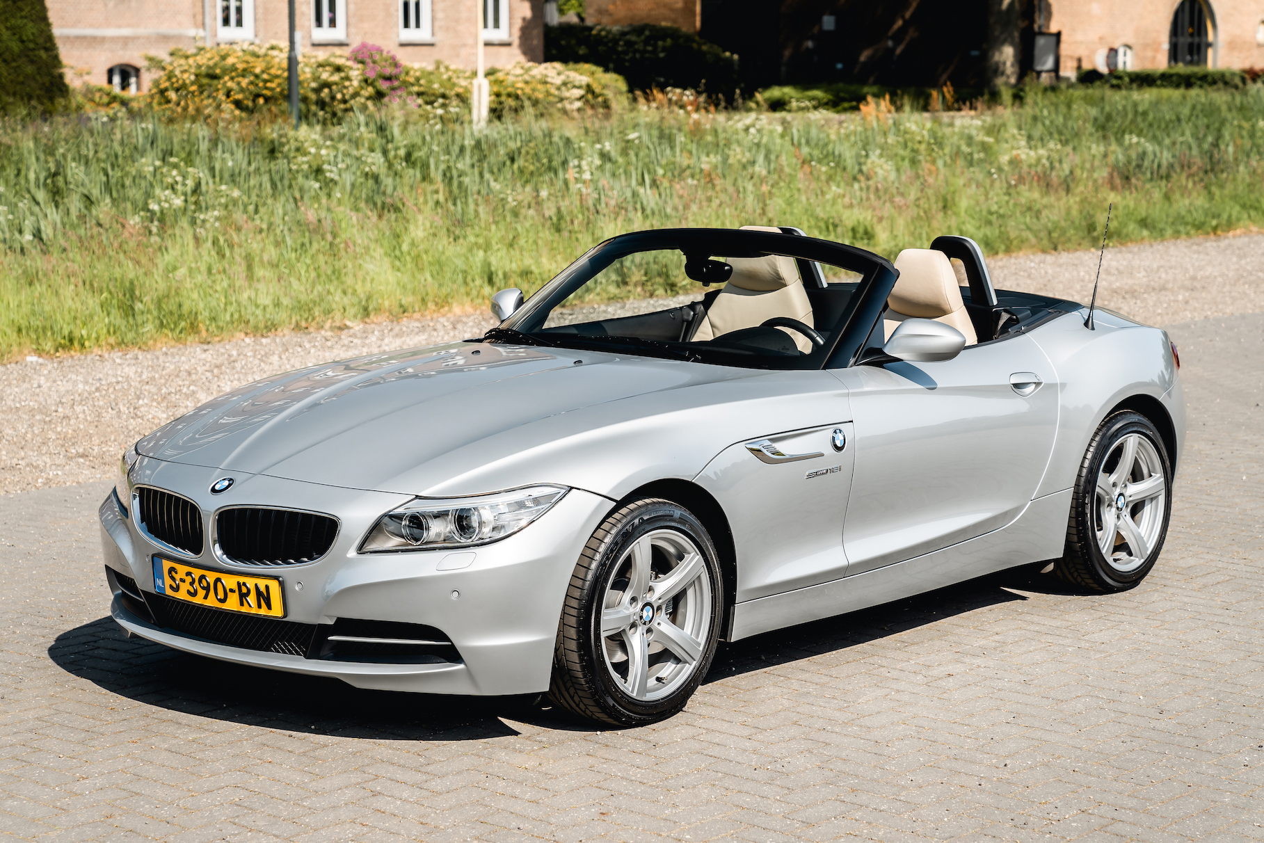 2013 BMW (E89) Z4 SDRIVE18I - 11,084 KM