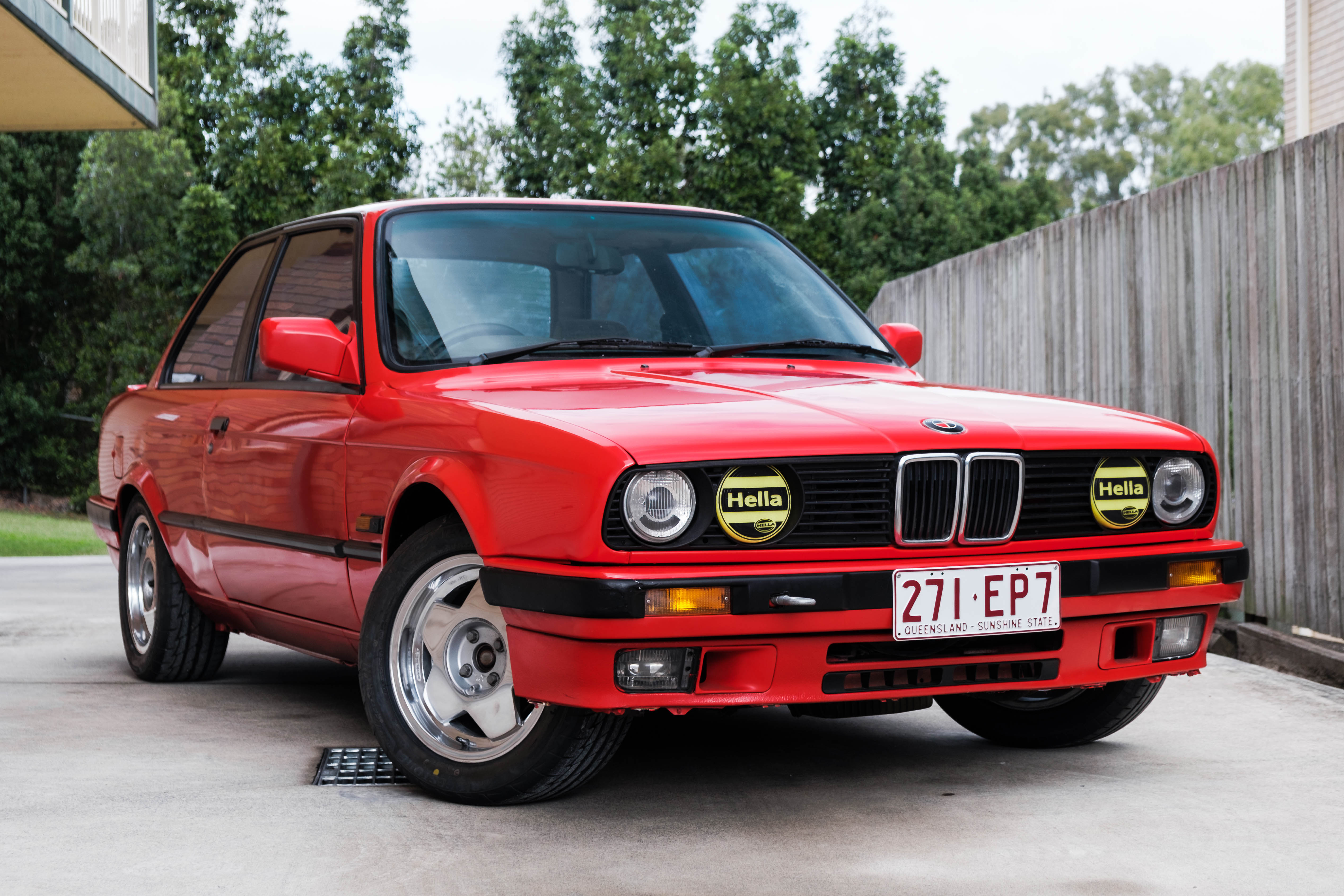 1991 BMW (E30) 325i