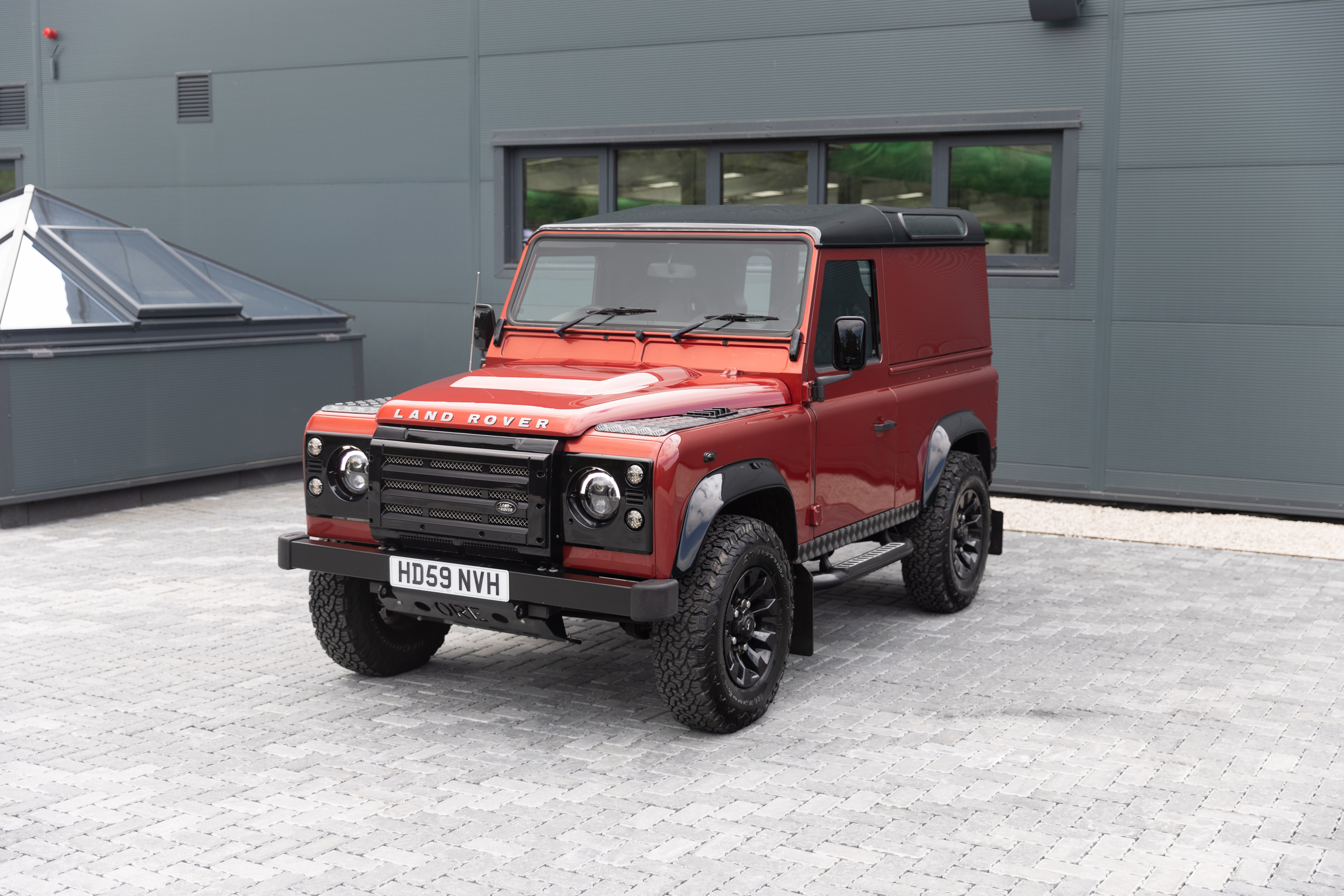 2009 LAND ROVER DEFENDER 90 XS HARD TOP for sale by auction in