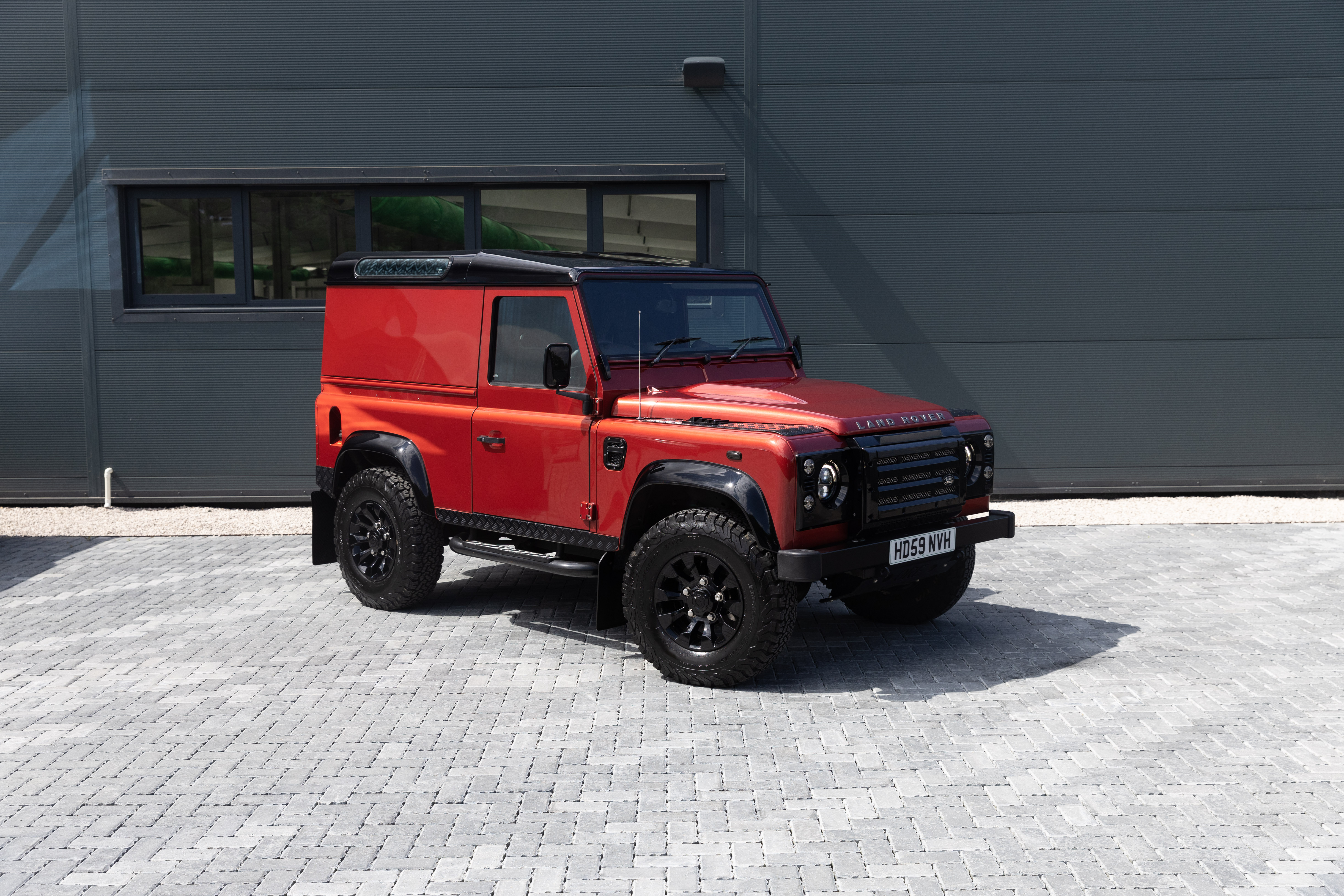 2009 LAND ROVER DEFENDER 90 XS HARD TOP for sale by auction in