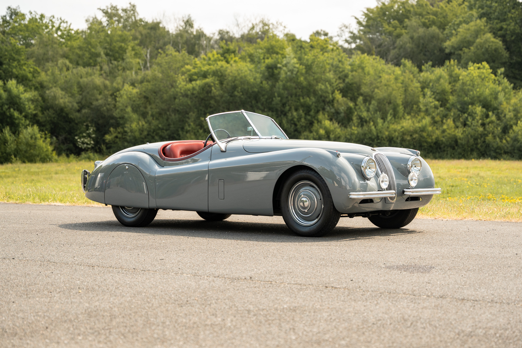 1954 JAGUAR XK120 ROADSTER