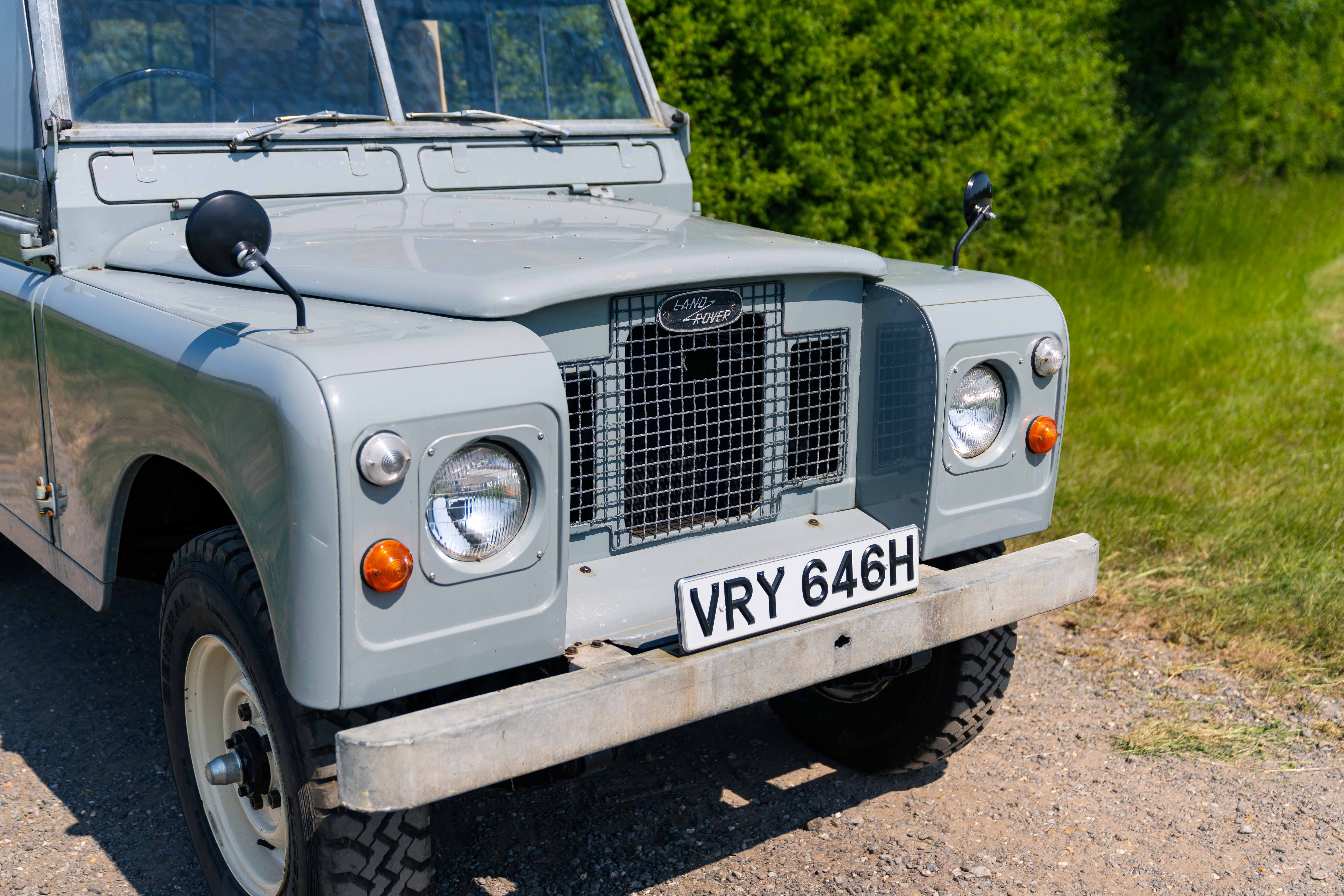 1969 LAND ROVER SERIES IIA 109