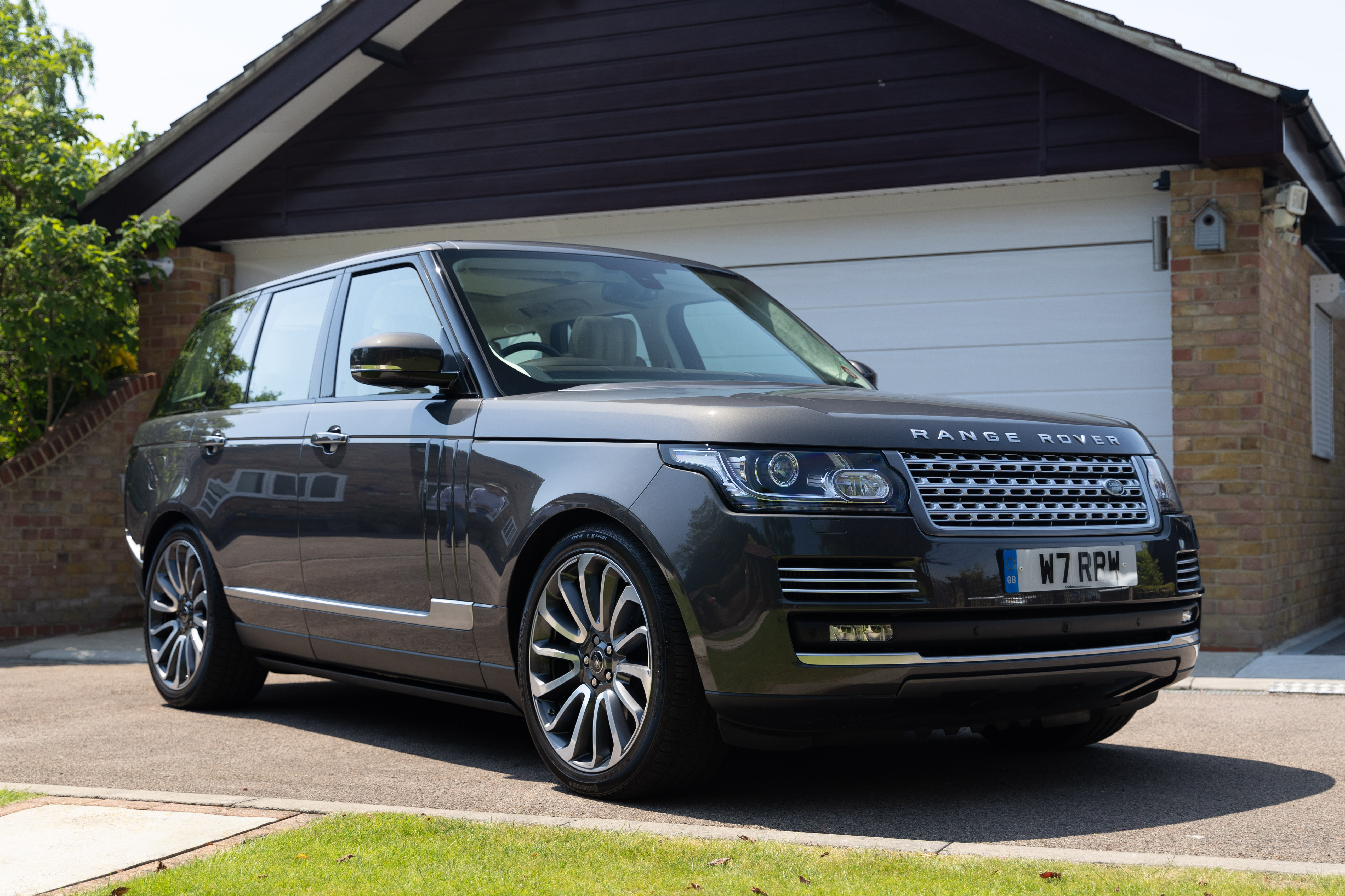 2015 RANGE ROVER 4.4 SDV8 AUTOBIOGRAPHY - 12,200 MILES