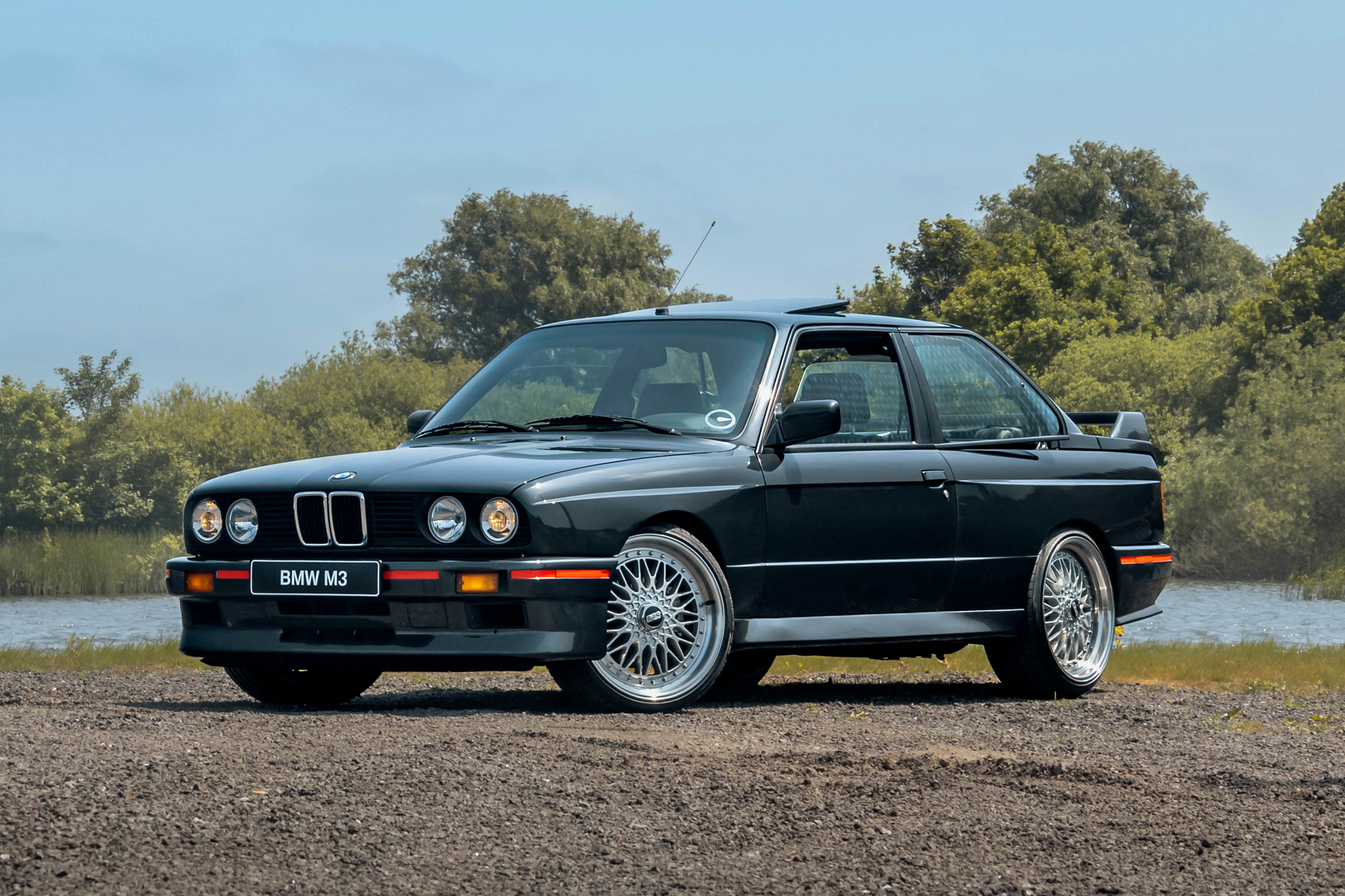 1988 BMW (E30) M3