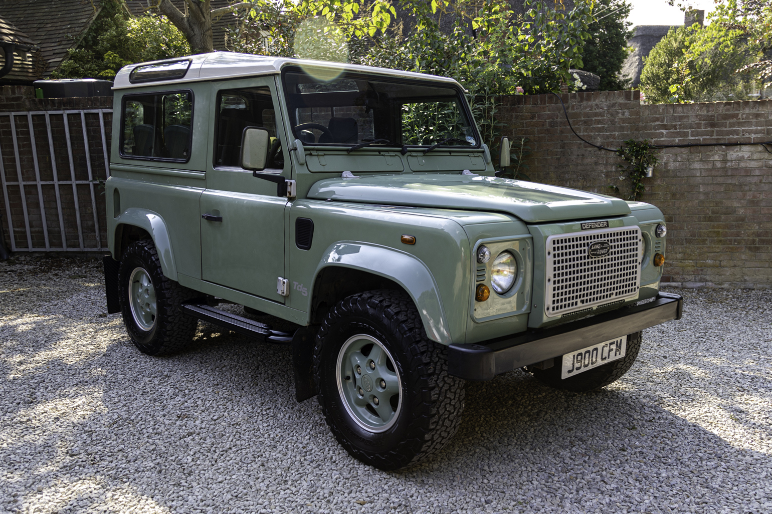 1999 LAND ROVER DEFENDER 90 TD5 HERITAGE EDITION