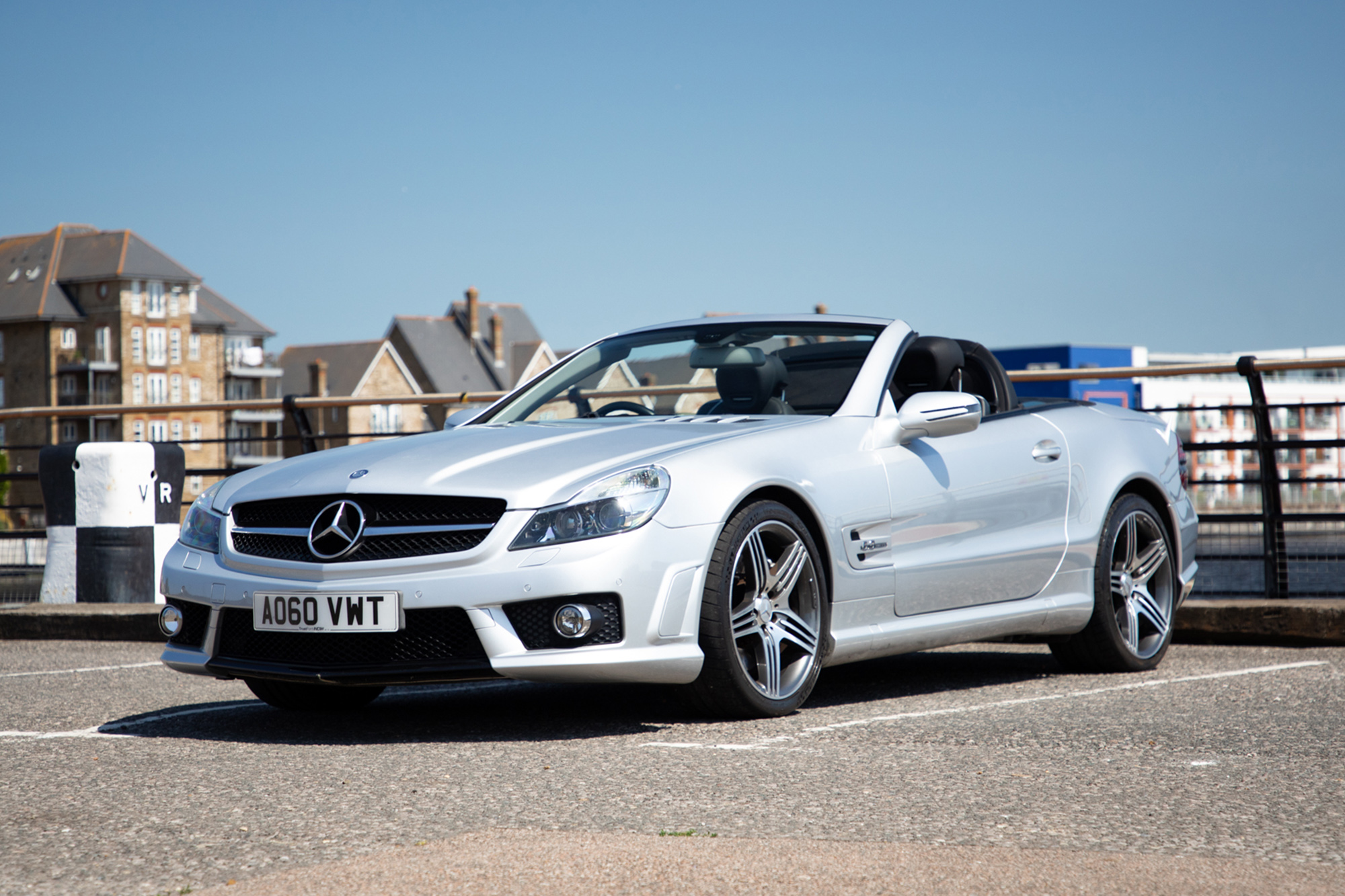 2010 MERCEDES-BENZ (R230) SL63 AMG