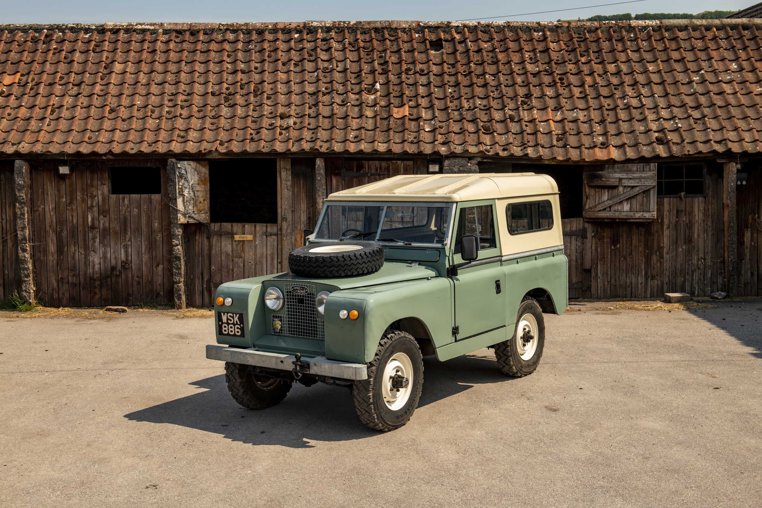 1960 LAND ROVER SERIES IIA 88