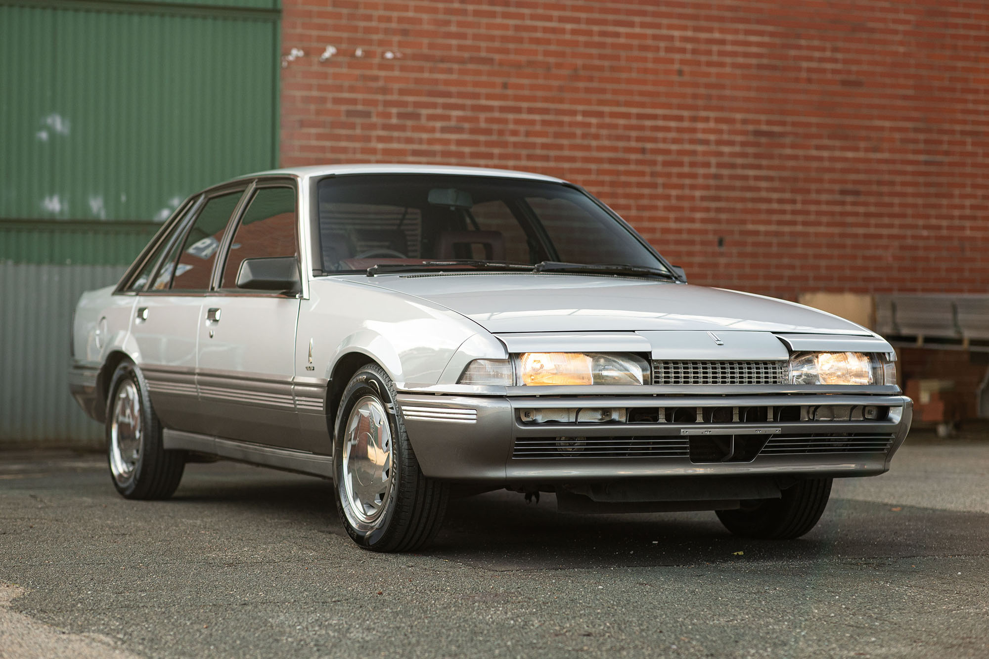 1986 HOLDEN COMMODORE (VL) CALAIS