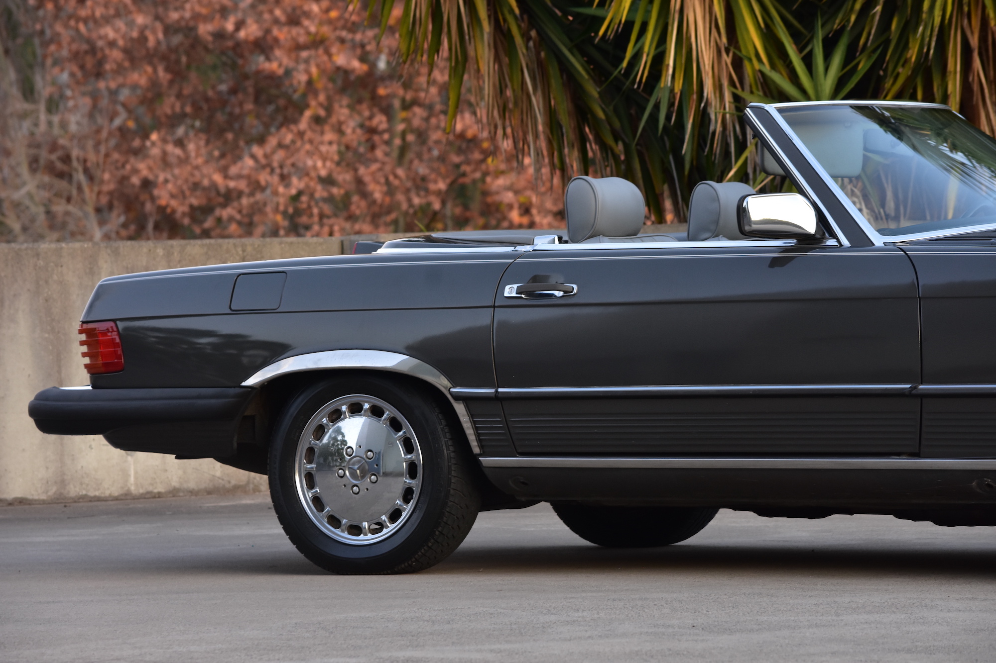 1987 MERCEDES-BENZ (R107) 560 SL for sale by auction in Dural, NSW ...