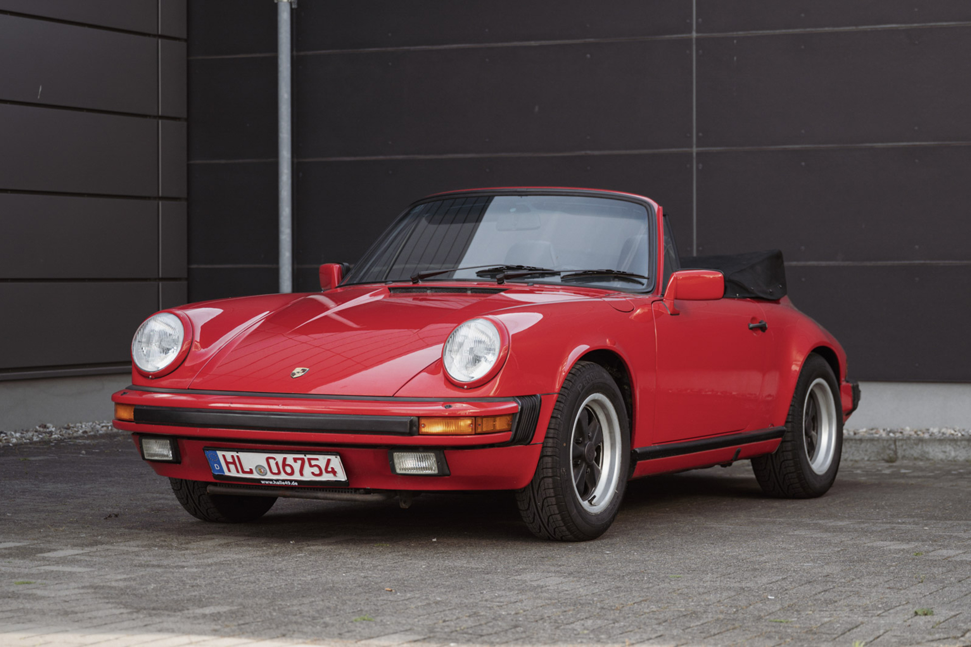 1985 PORSCHE 911 CARRERA 3.2 CABRIOLET