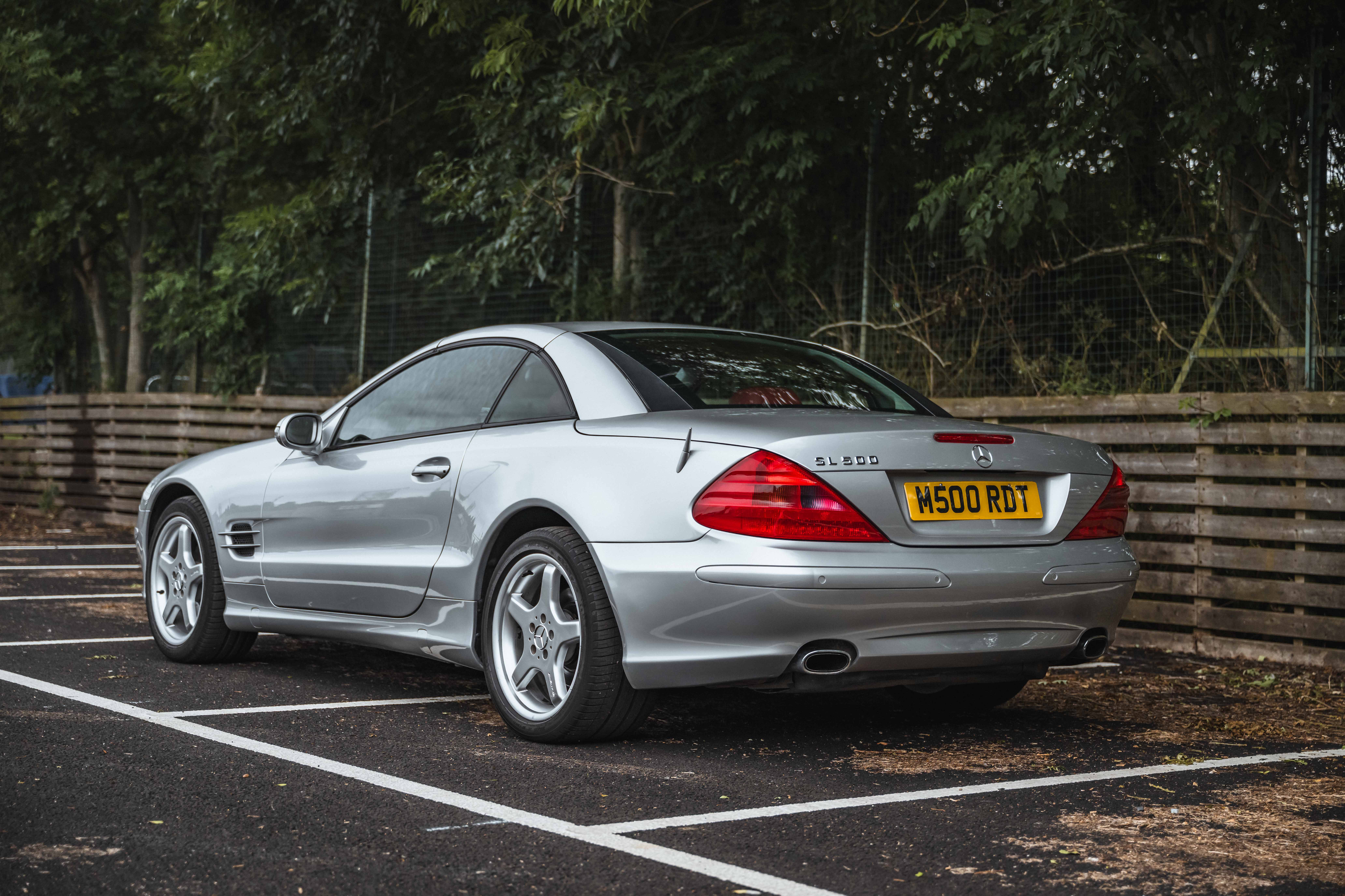 2002 MERCEDES-BENZ (R230) SL500 for sale by auction in Bedfordshire ...