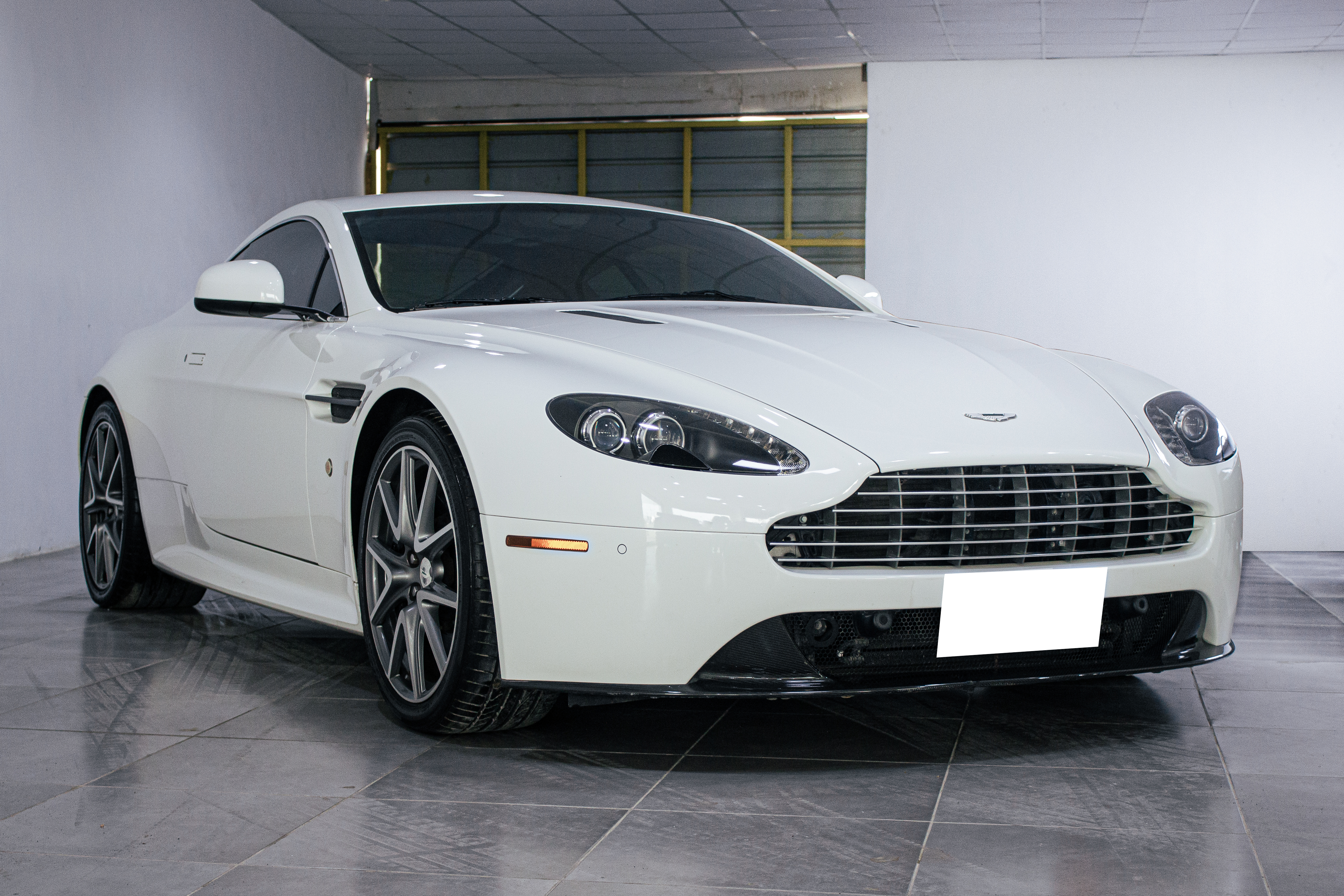 2011 ASTON MARTIN V8 VANTAGE S