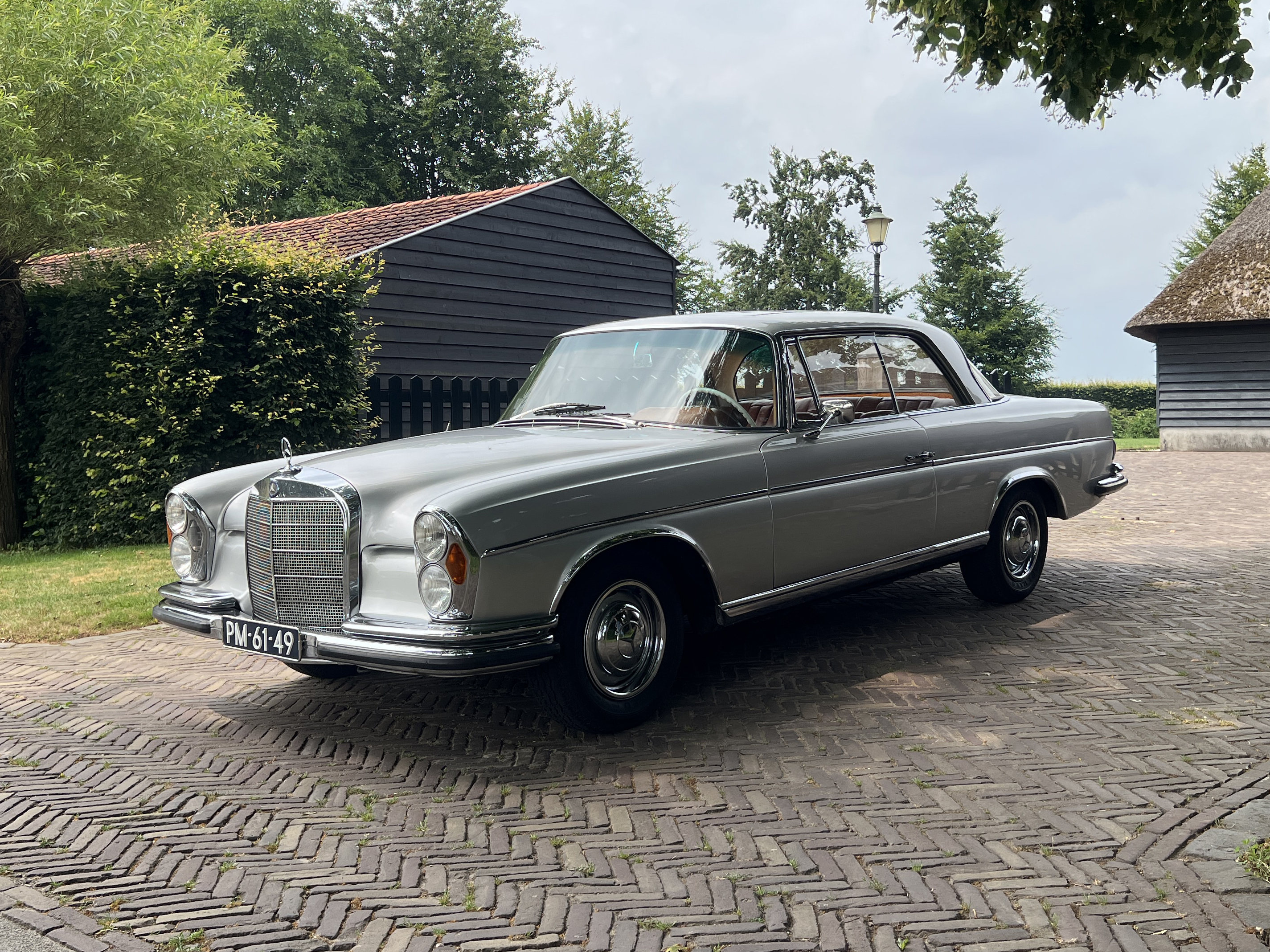 1963 MERCEDES-BENZ (W112) 300 SE COUPE – 2.2 ENGINE