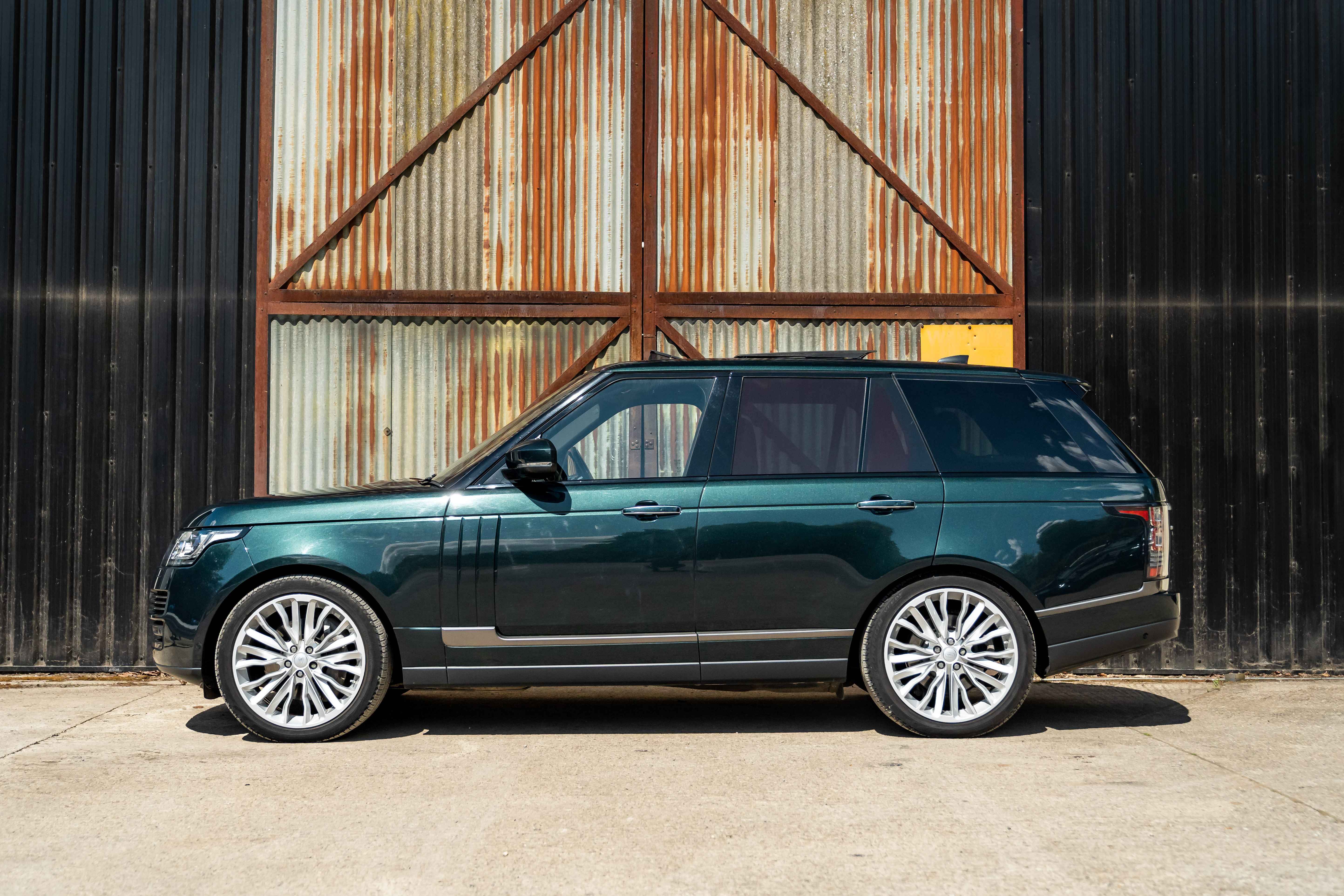 2017 RANGE ROVER VOGUE SE SDV8 for sale by auction in Rippon, North ...