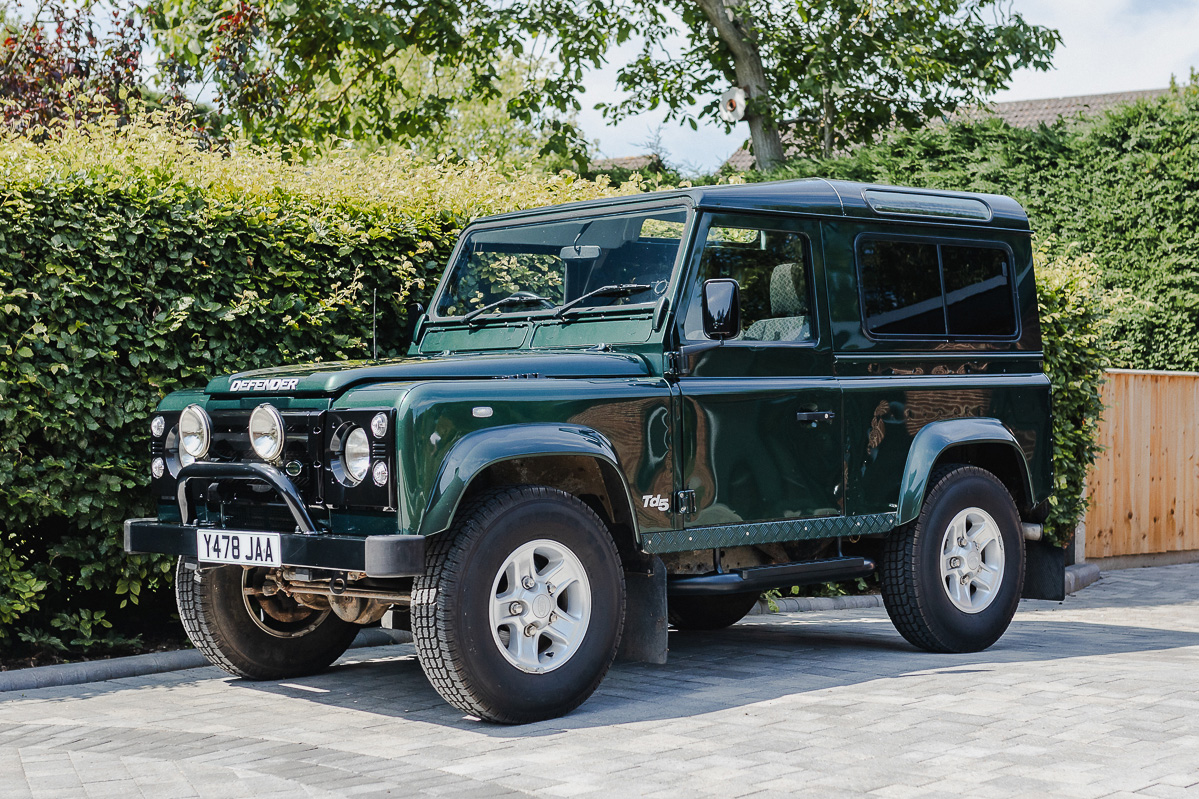 2001 LAND ROVER DEFENDER 90 TD5 STATION WAGON