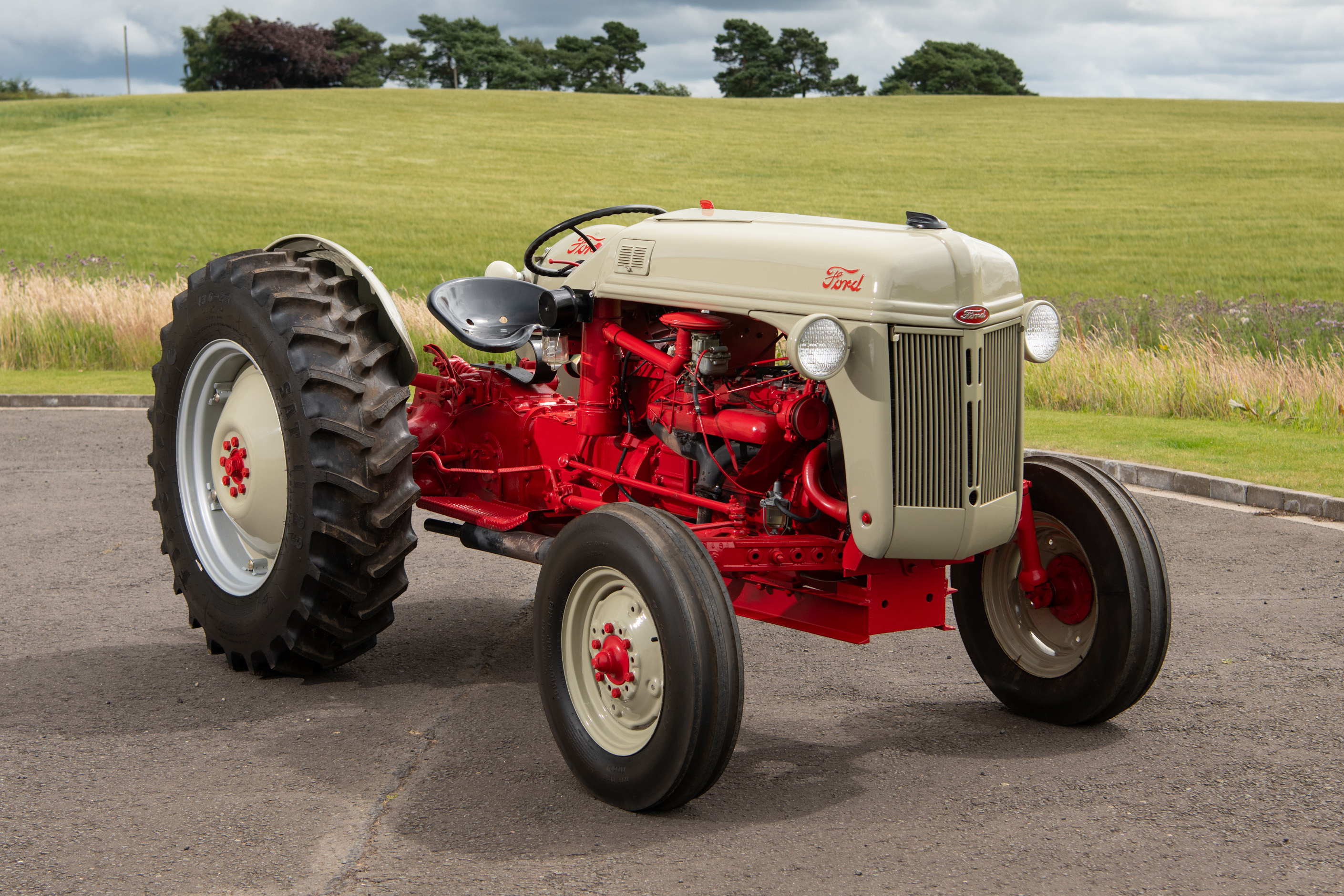 1948 FORD FUNK BROTHERS TRACTOR