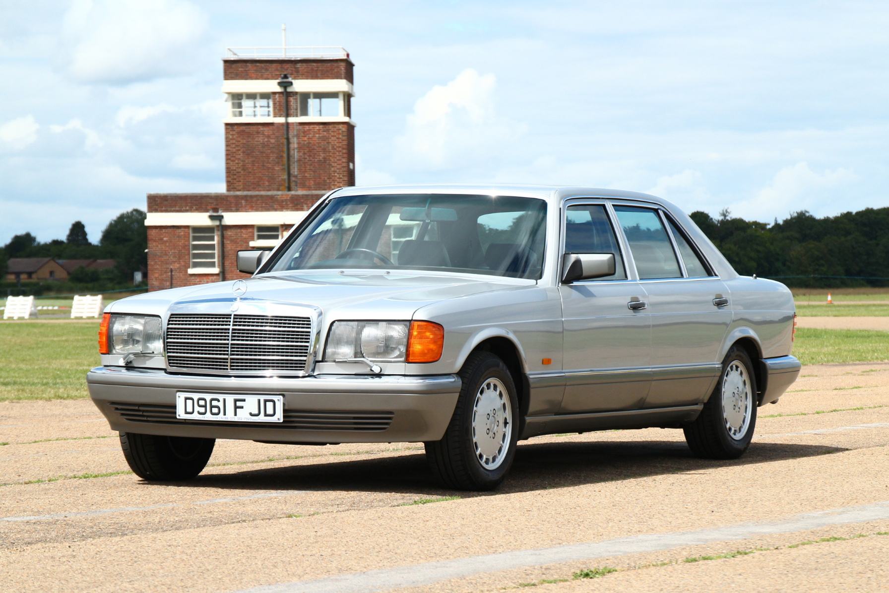 1986 MERCEDES-BENZ (W126) 500 SEL - 21,216 MILES