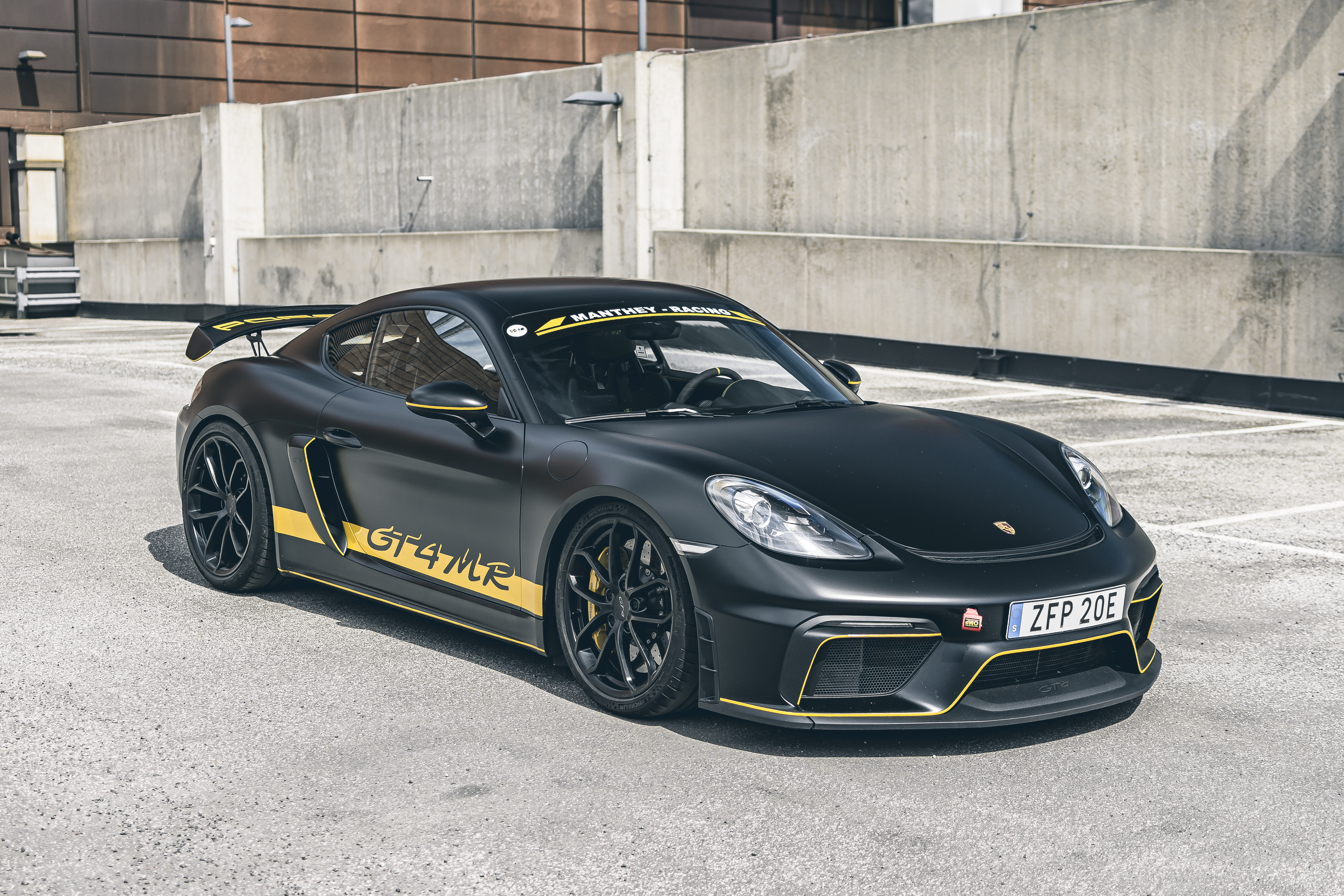 2021 PORSCHE 718 CAYMAN GT4 CLUBSPORT 'MR'