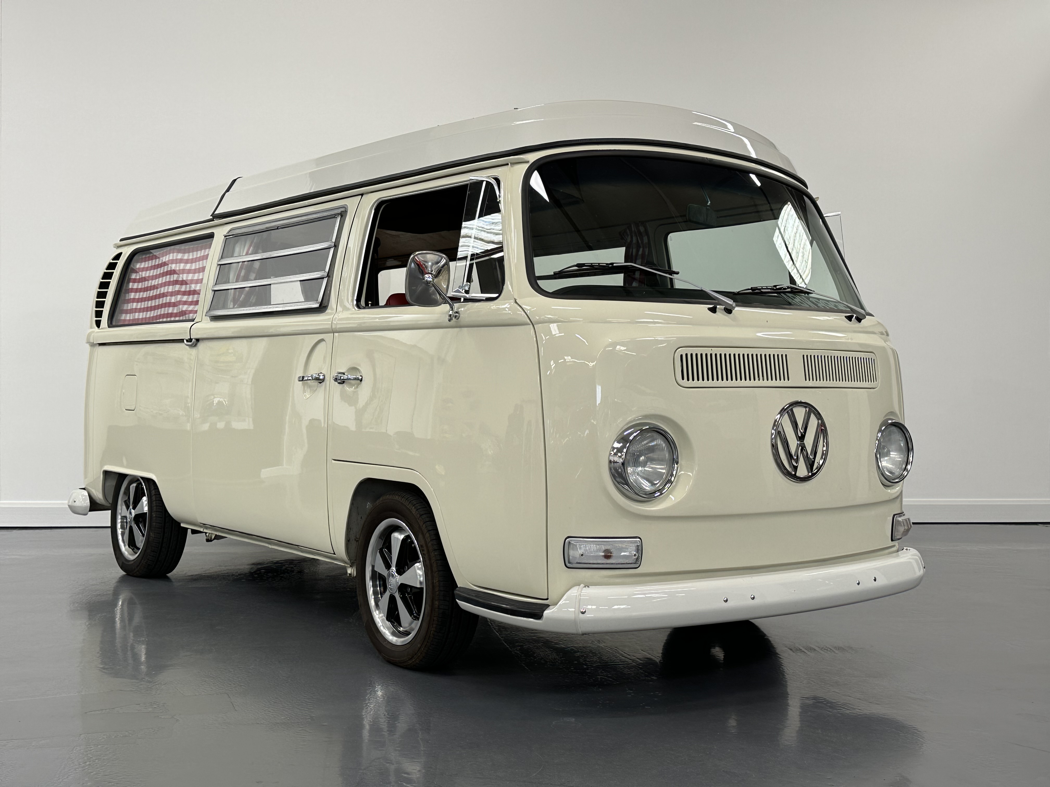 1968 VOLKSWAGEN WESTFALIA T2 CAMPERVAN