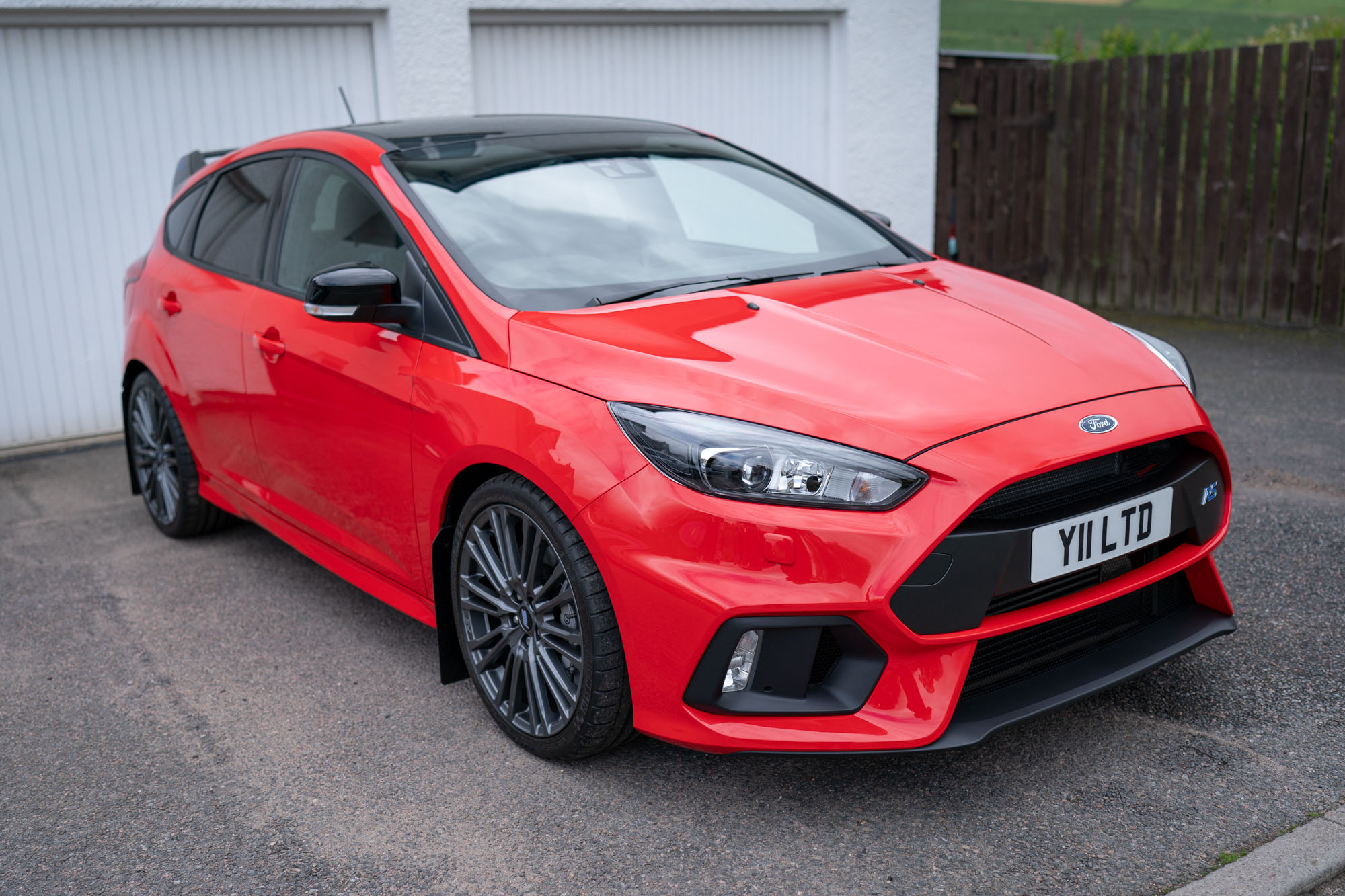 2018 FORD FOCUS RS (MK3) RED EDITION - 19 MILES