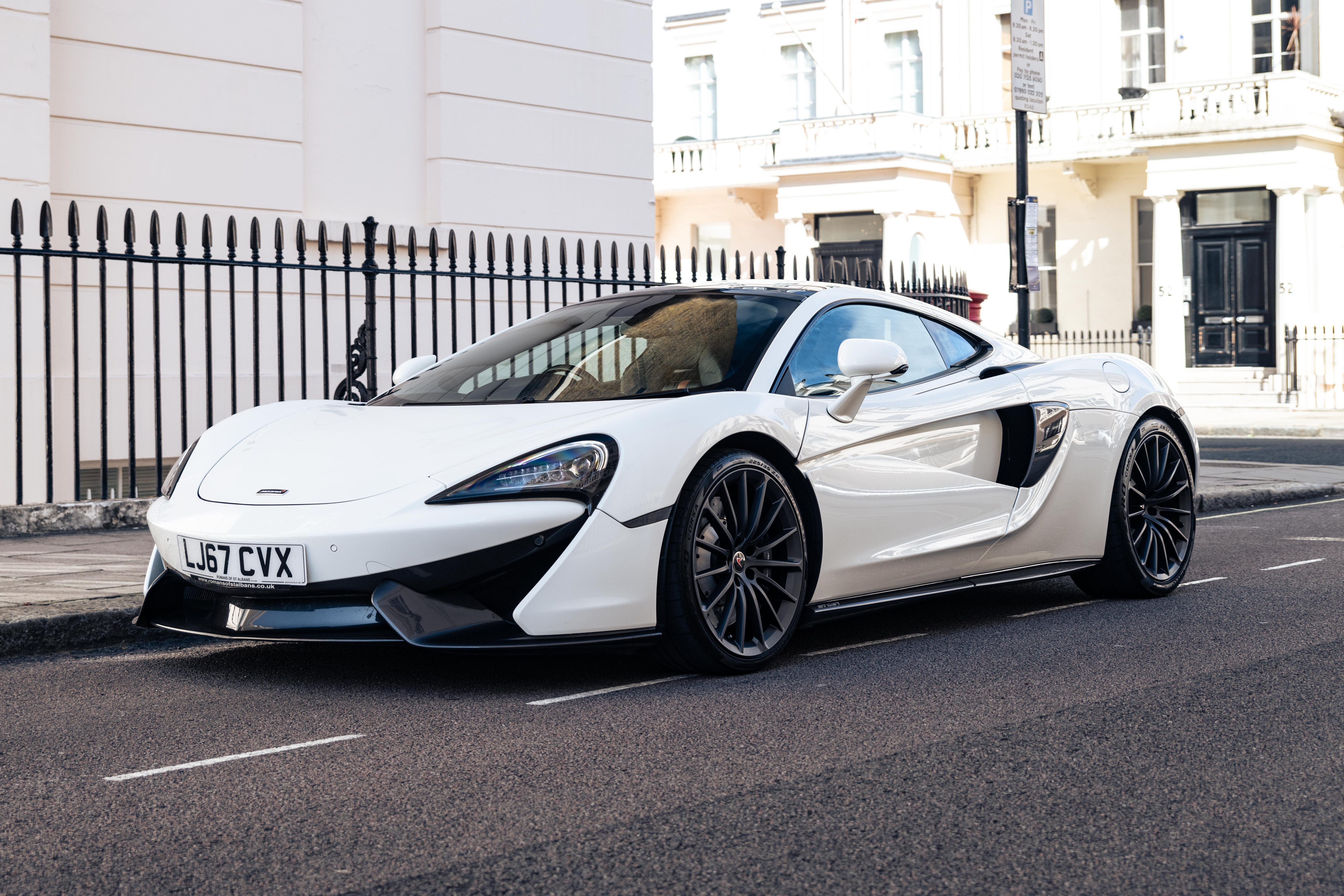 2017 MCLAREN 570GT