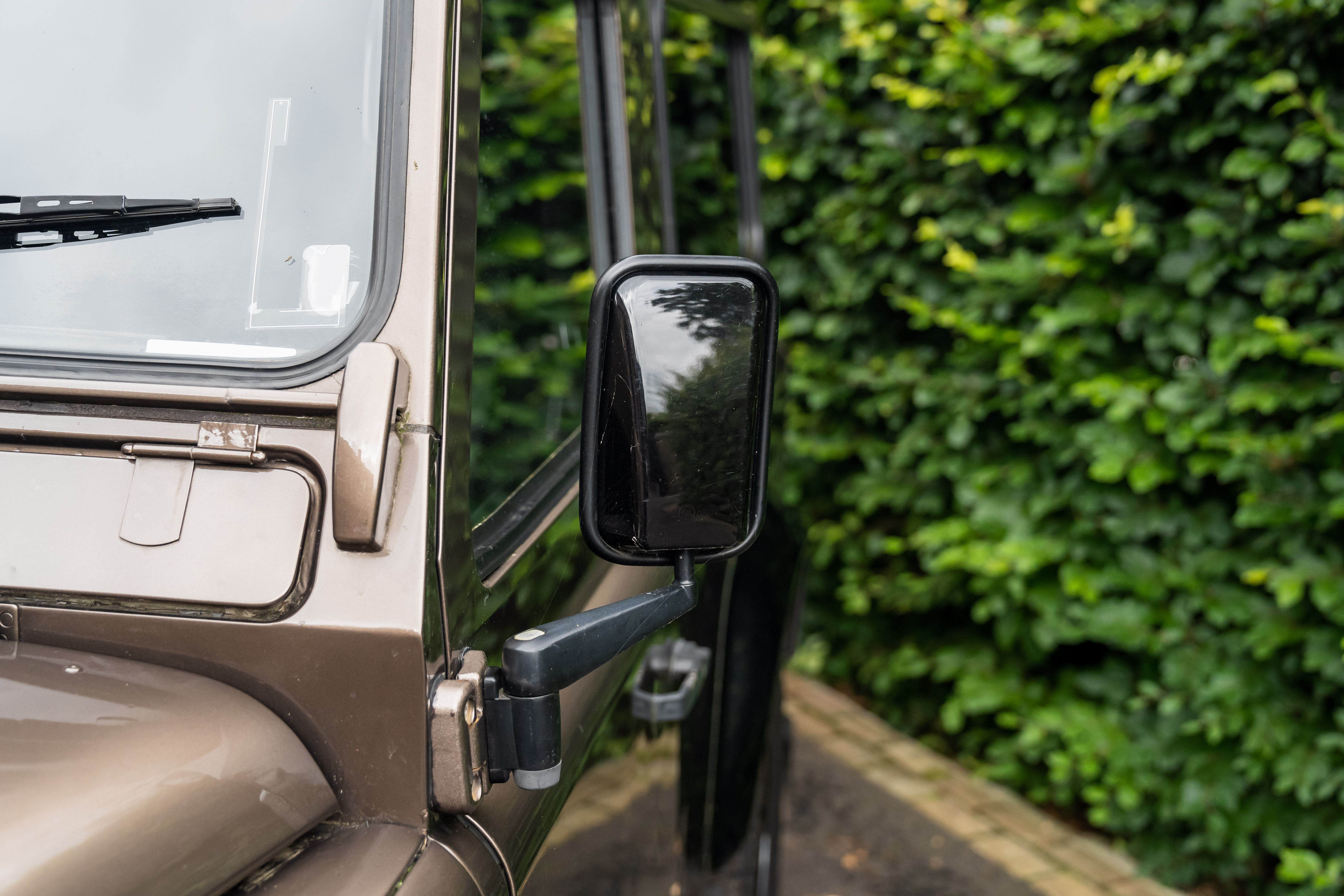 2005 LAND ROVER DEFENDER 90 TD5 for sale by auction in Macclesfield