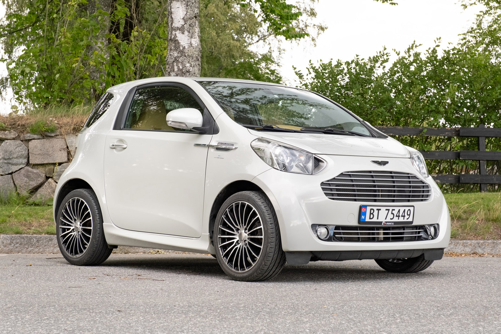 2011 ASTON MARTIN CYGNET