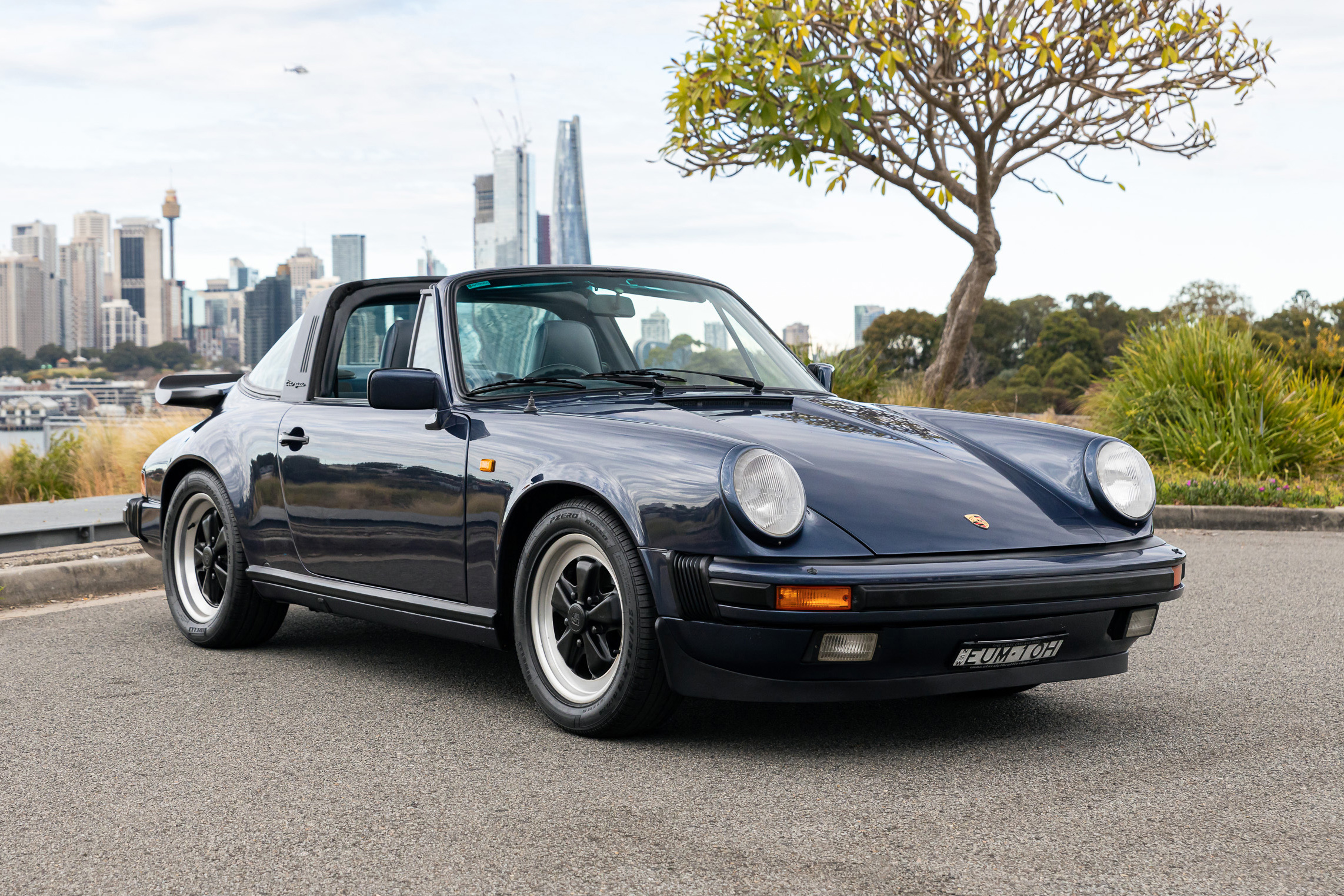 1985 PORSCHE 911 CARRERA 3.2 TARGA