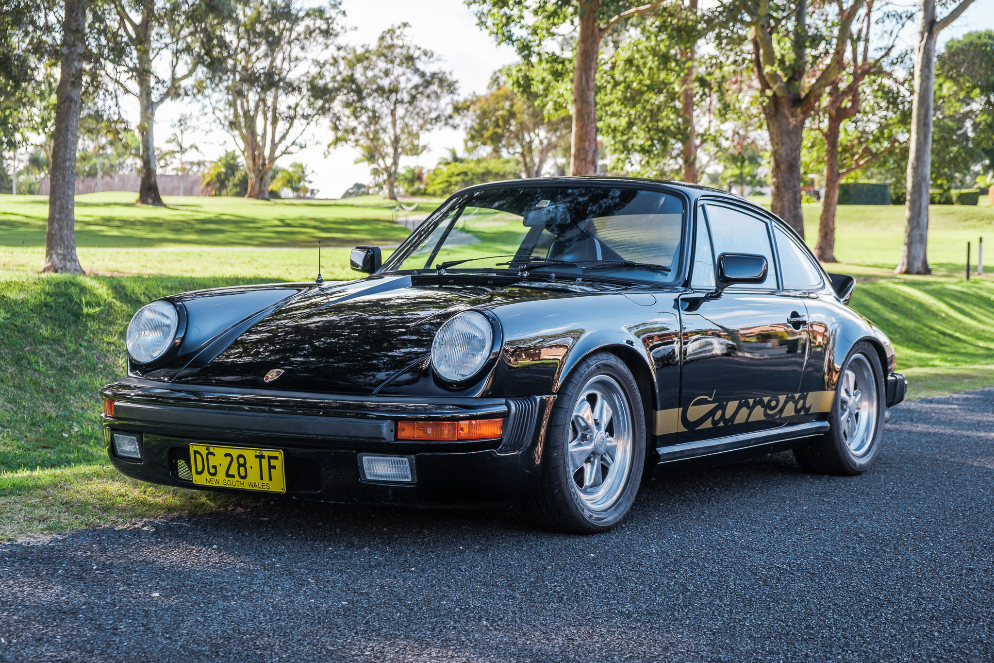 1974 PORSCHE 911 - 3.0 ENGINE