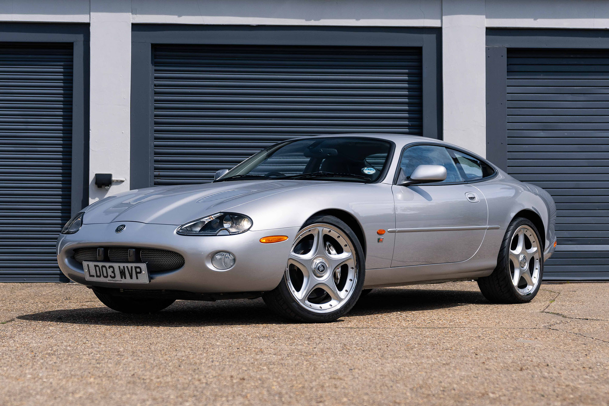 2003 JAGUAR XKR 4.2 COUPE - 17,400 MILES