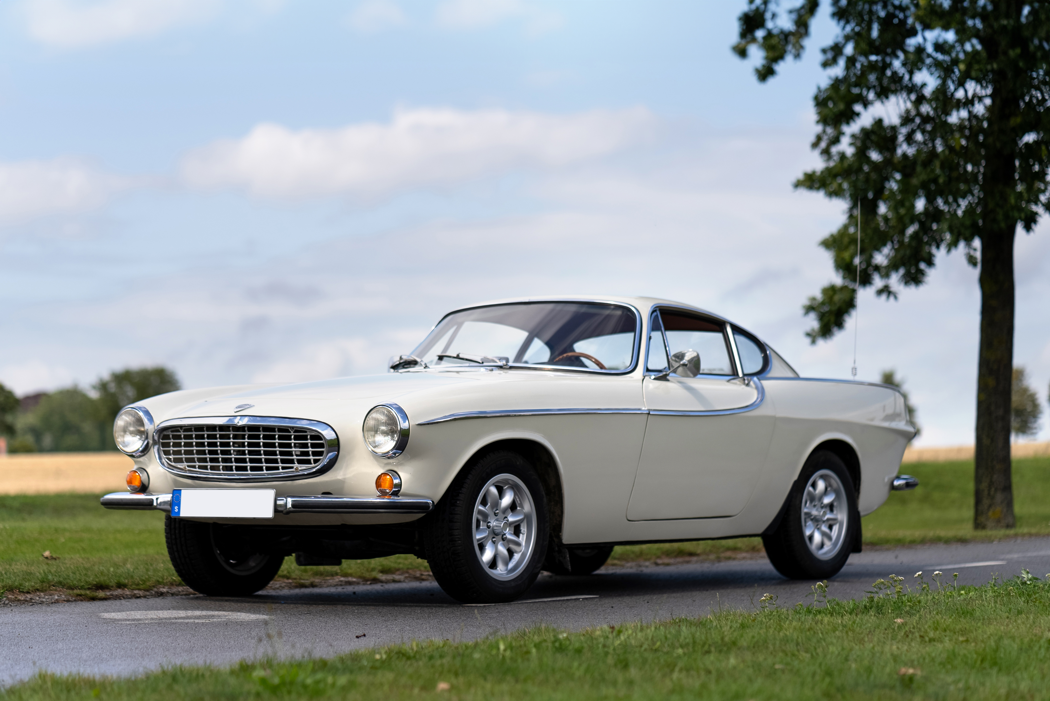 1965 VOLVO P1800S