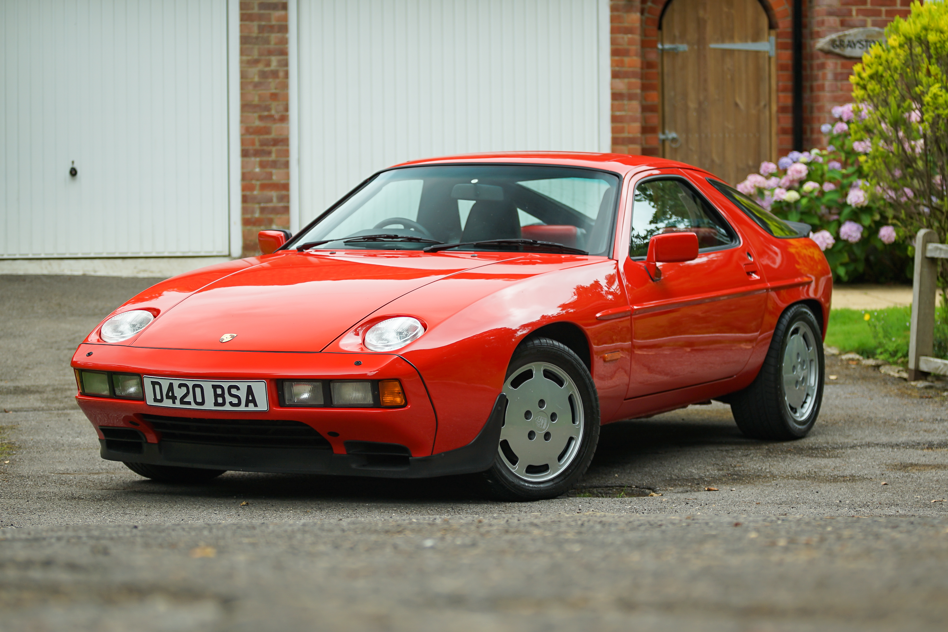 1986 PORSCHE 928 S2