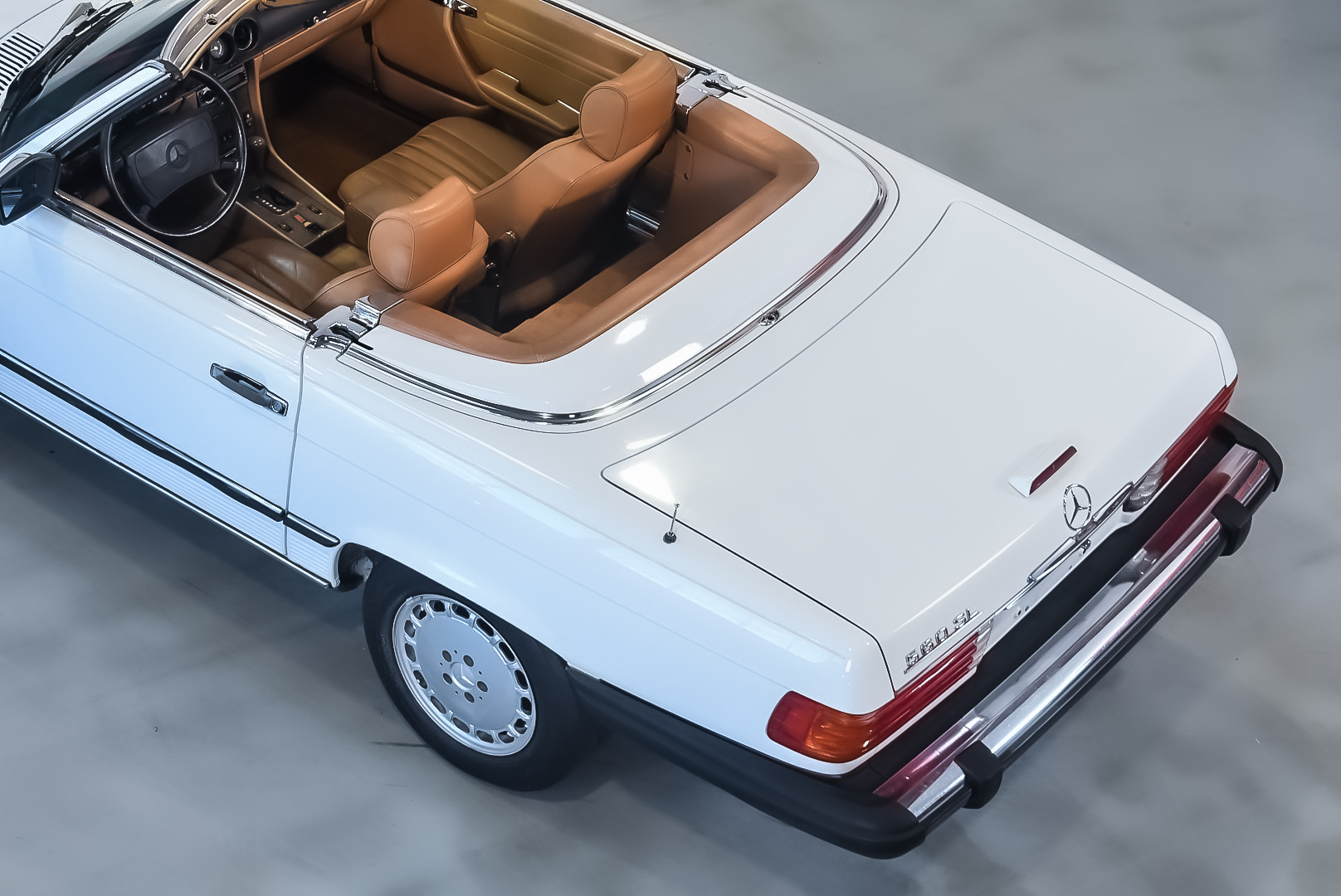 1989 MERCEDES-BENZ (R107) 560SL for sale by auction in Schiedam ...