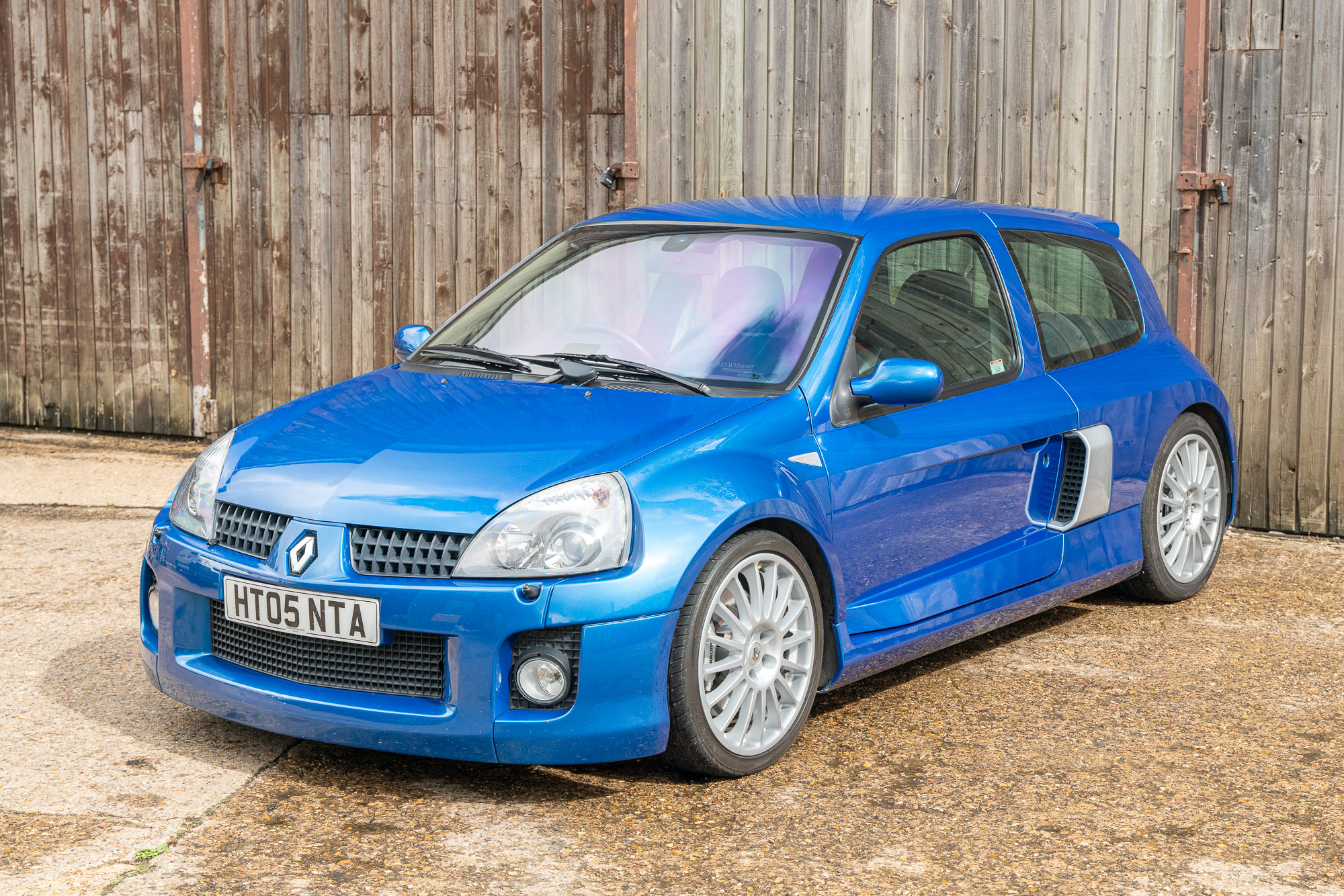 2005 RENAULT CLIO V6 PHASE 2