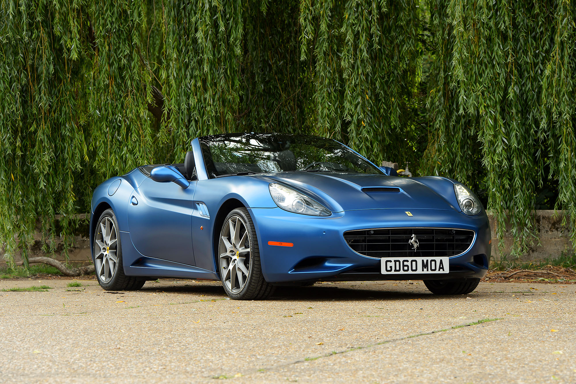 2011 FERRARI CALIFORNIA - 18,656 MILES - LHD