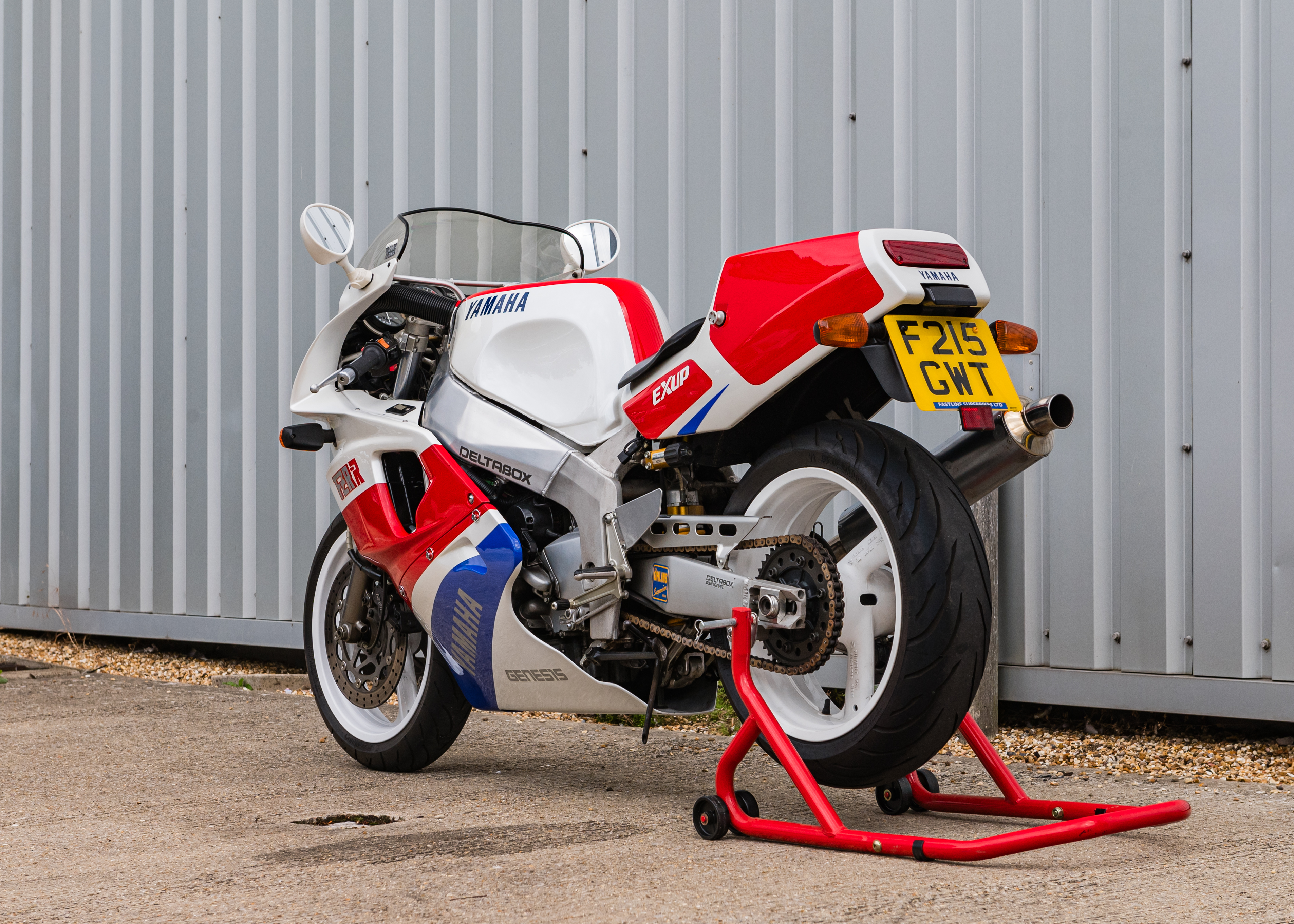 1989 YAMAHA FZR750R OW01 844 KM for sale by auction in Hoddesdon