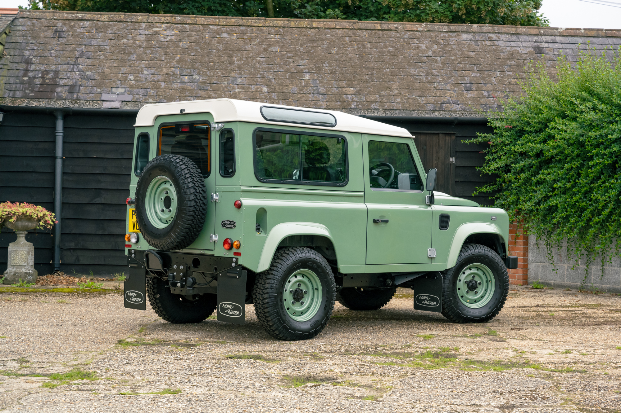 2016 LAND ROVER DEFENDER 90 HERITAGE - 13 MILES for sale by auction in ...
