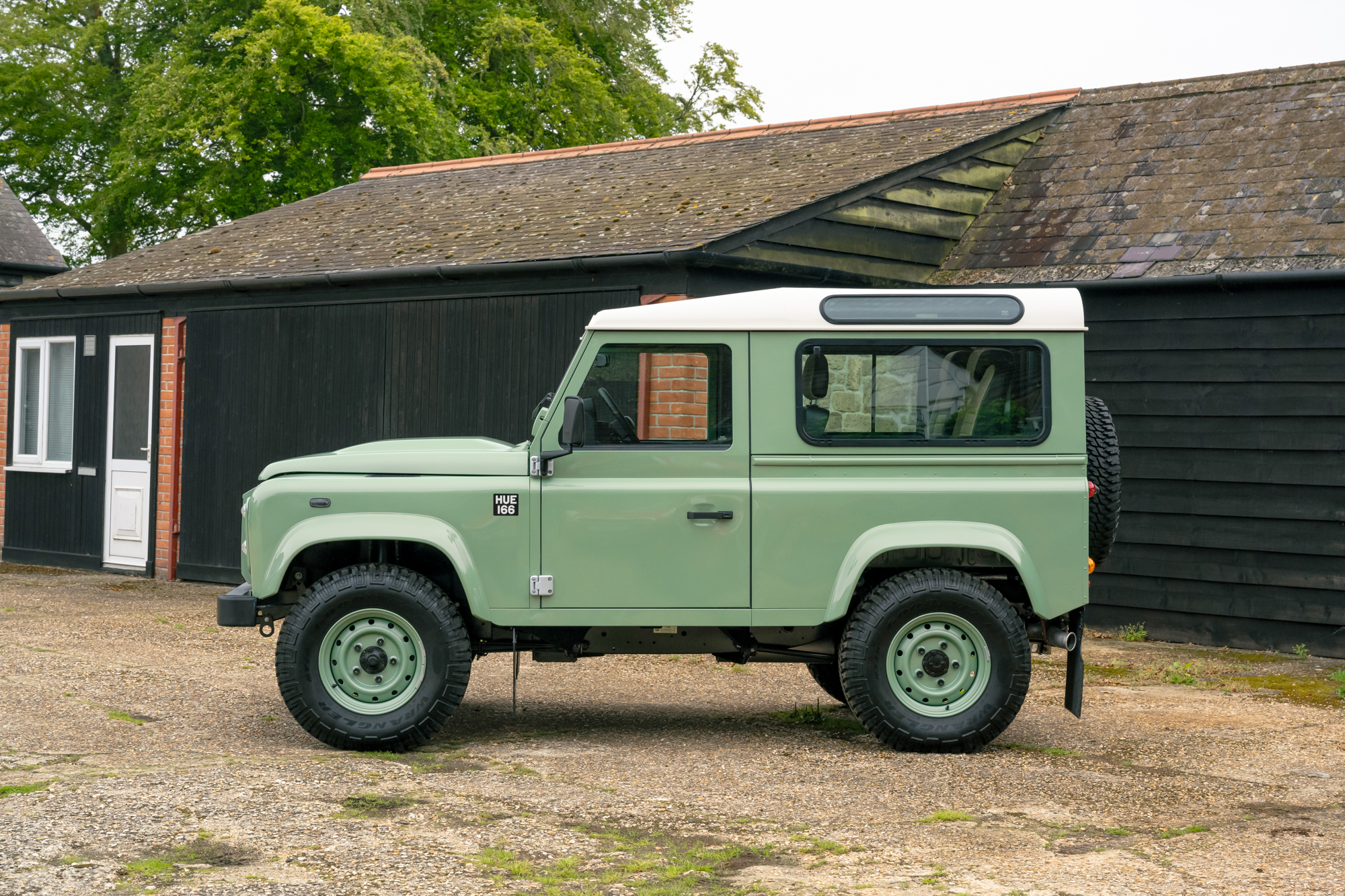 2016 LAND ROVER DEFENDER 90 HERITAGE - 13 MILES for sale by auction in ...