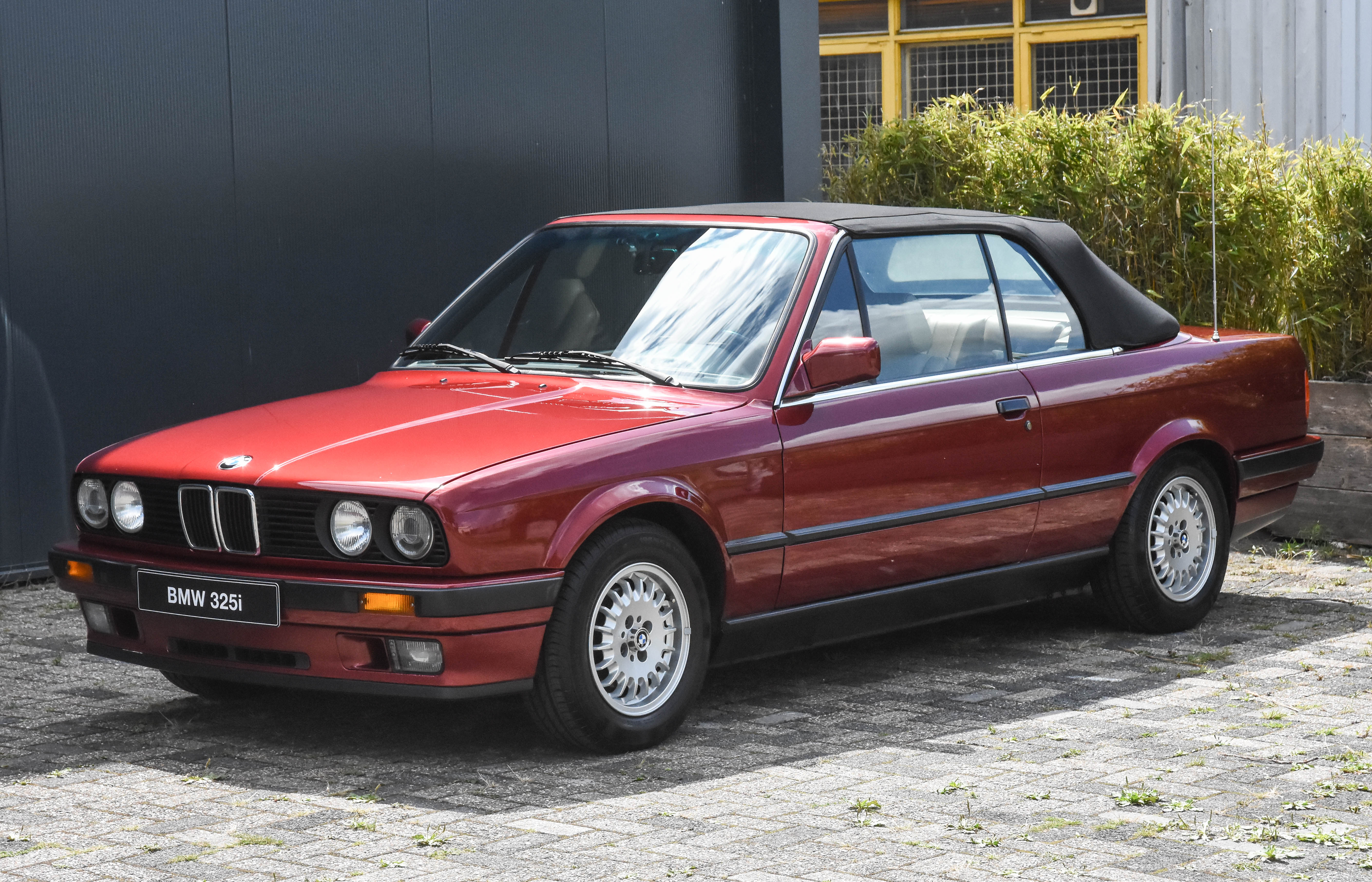 1991 BMW (E30) 325I CONVERTIBLE for sale by auctionin Flevoland ...