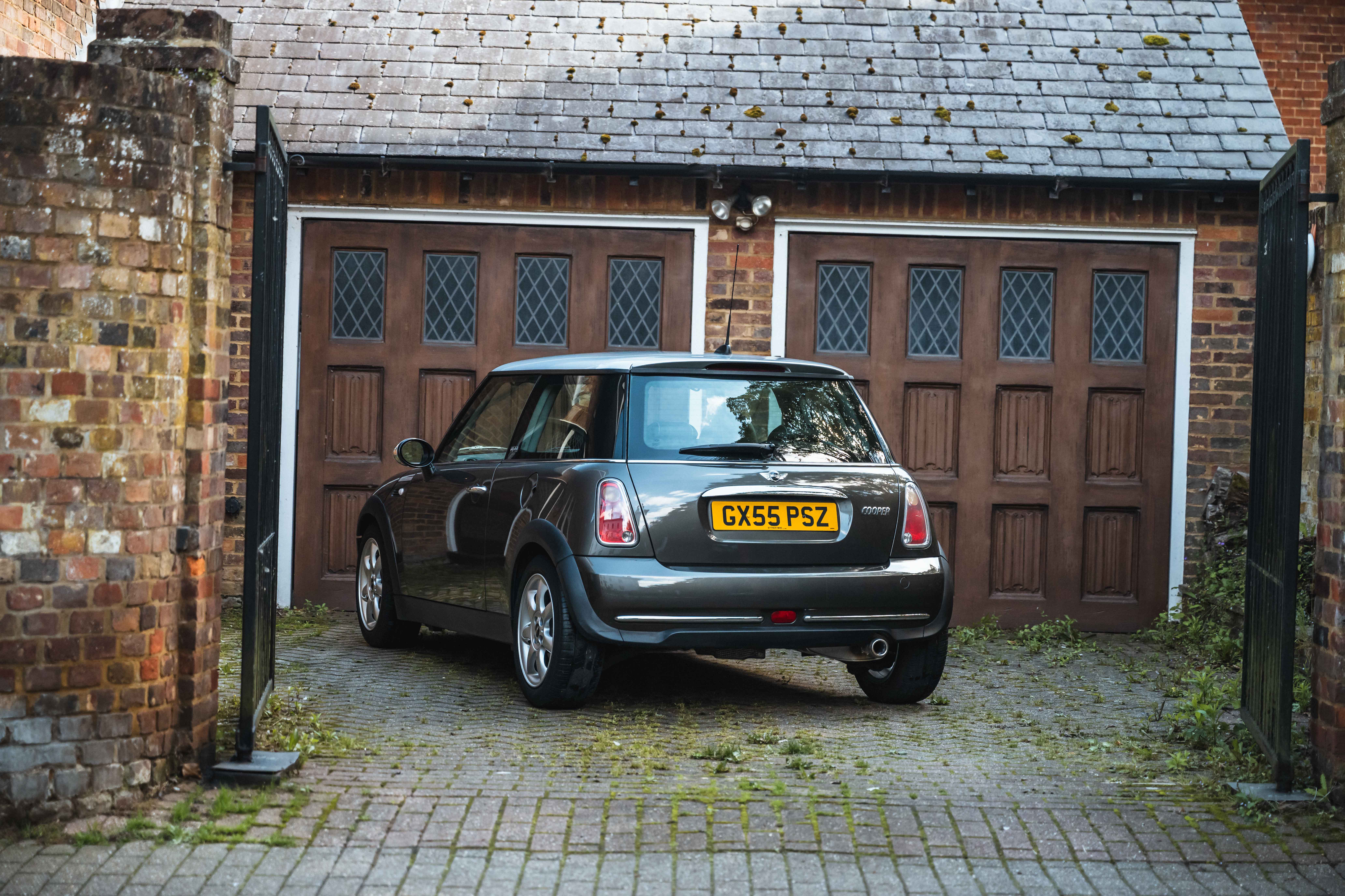 2005 MINI COOPER PARK LANE for sale by auction in St Albans