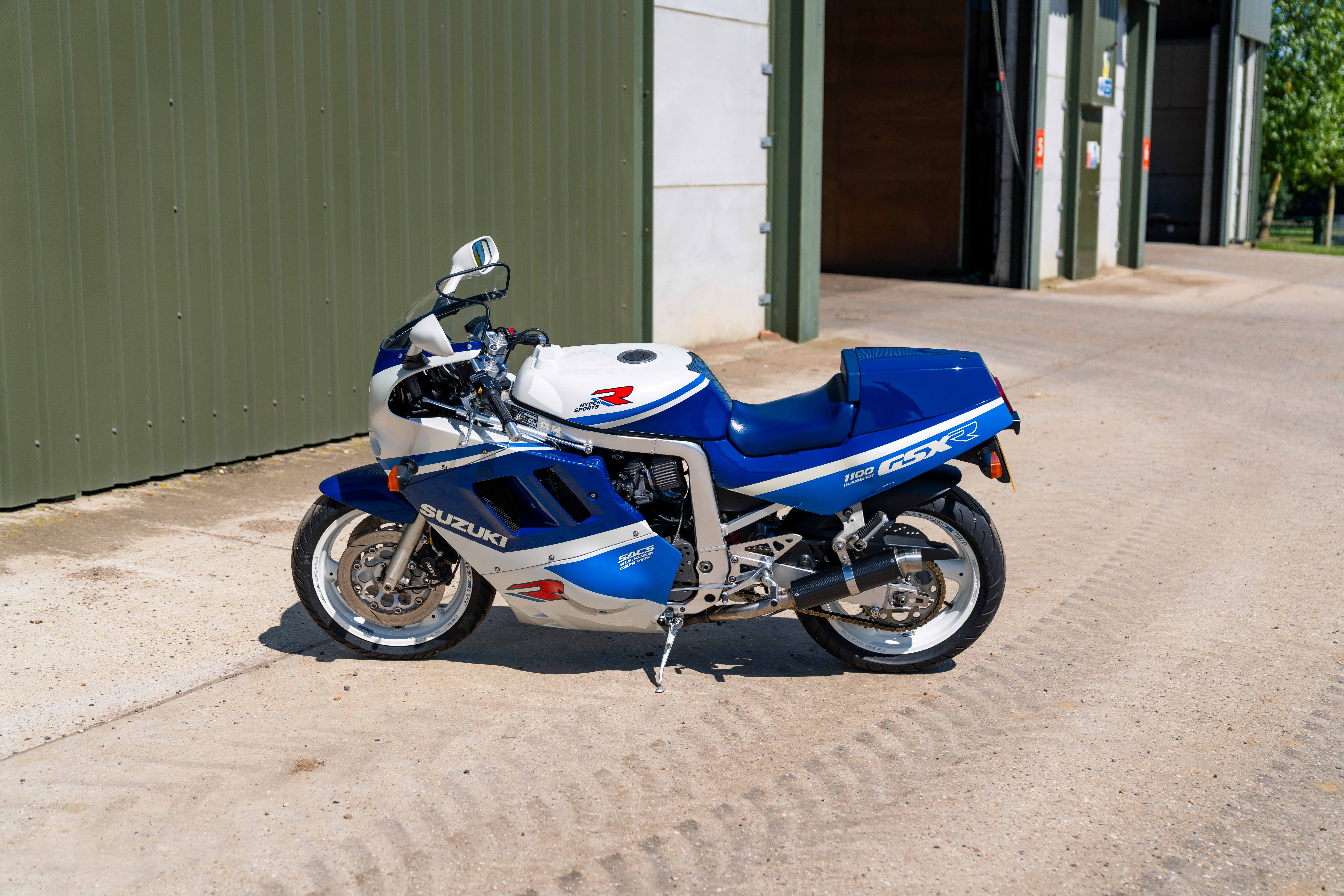 1989 SUZUKI GSX-R1100K for sale by auctionin Chelmsford, Essex, United ...