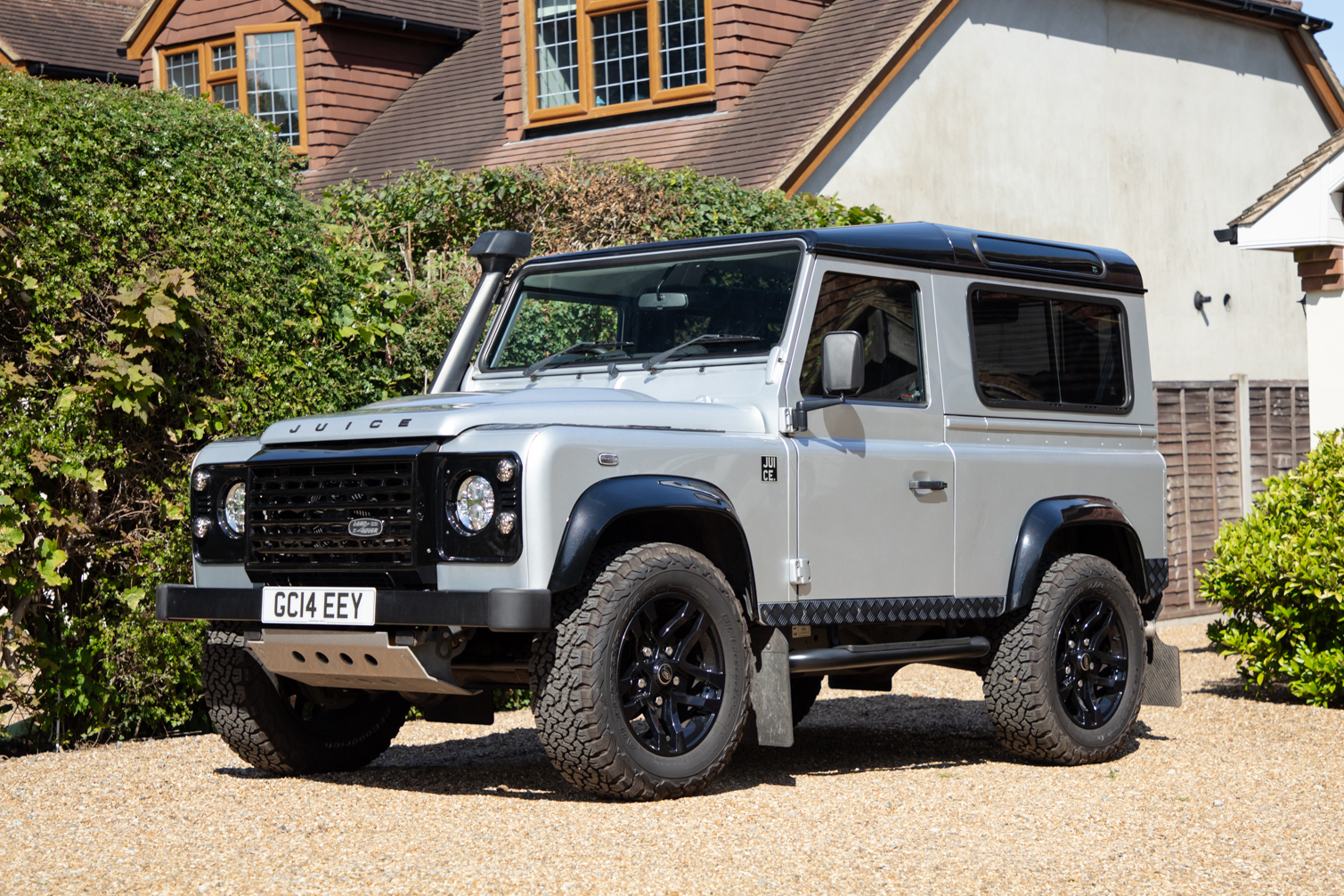 2014 LAND ROVER DEFENDER 90 XS STATION WAGON - JUICE MOTORS