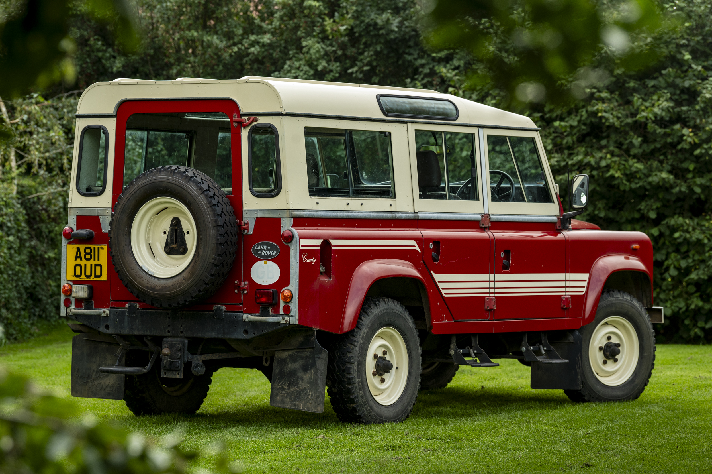 1984 LAND ROVER 110 COUNTY V8 STATION WAGON for sale by auction in ...