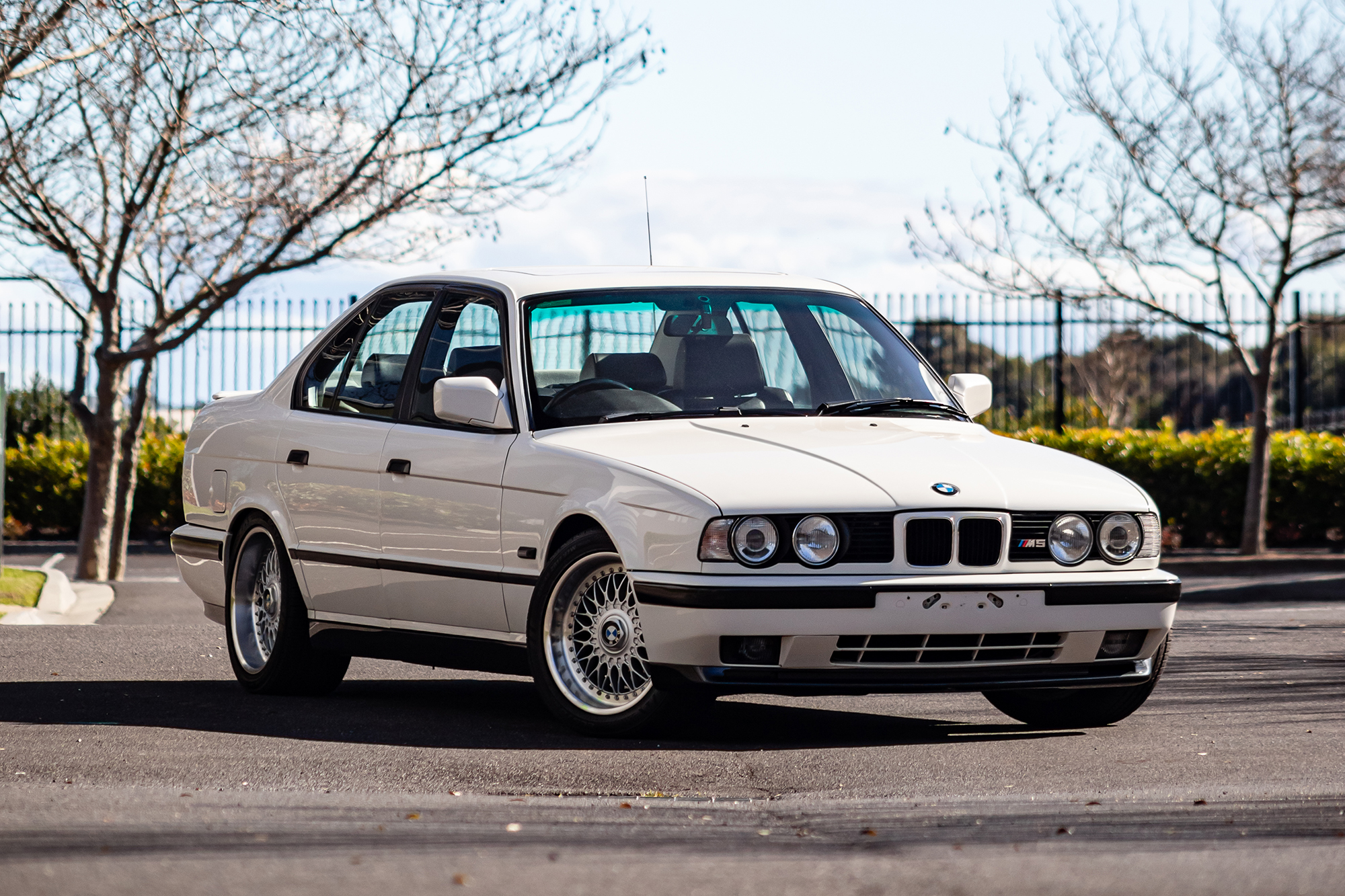 1992 BMW (E34) M5