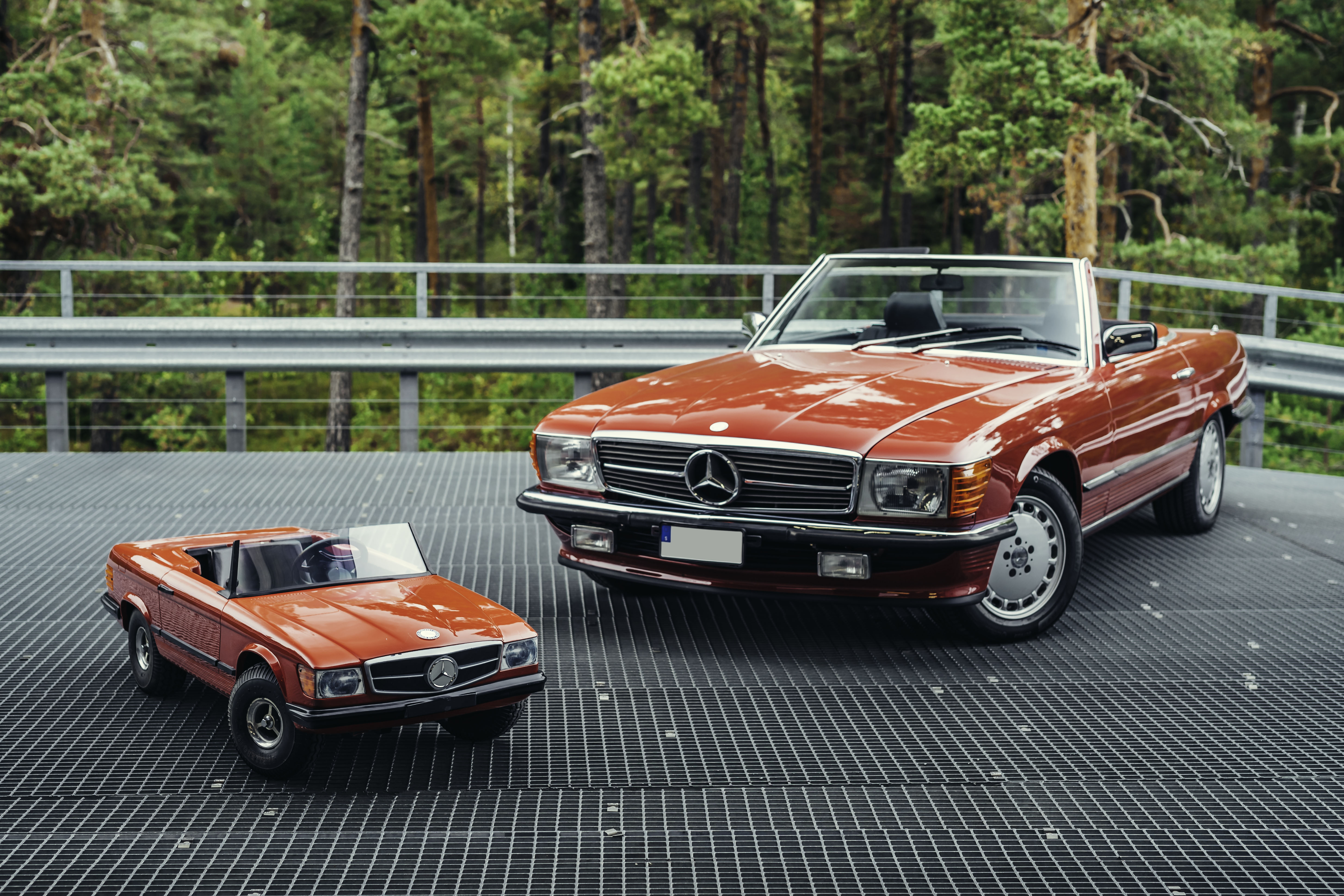 1985 Mercedes-Benz (R107) 380SL + Lorinser 500SL Mini Children's Car