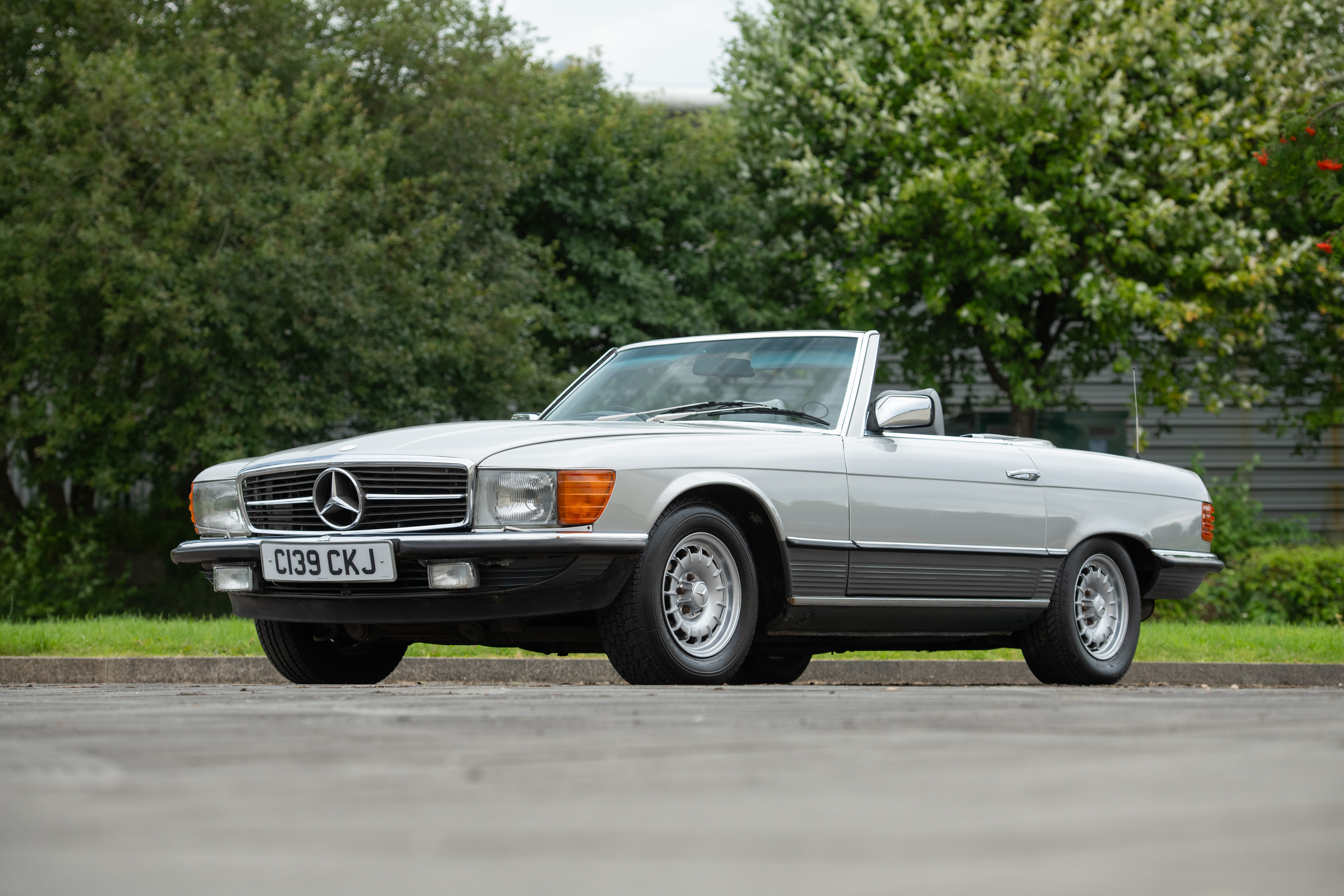 1985 MERCEDES-BENZ (R107) 500 SL